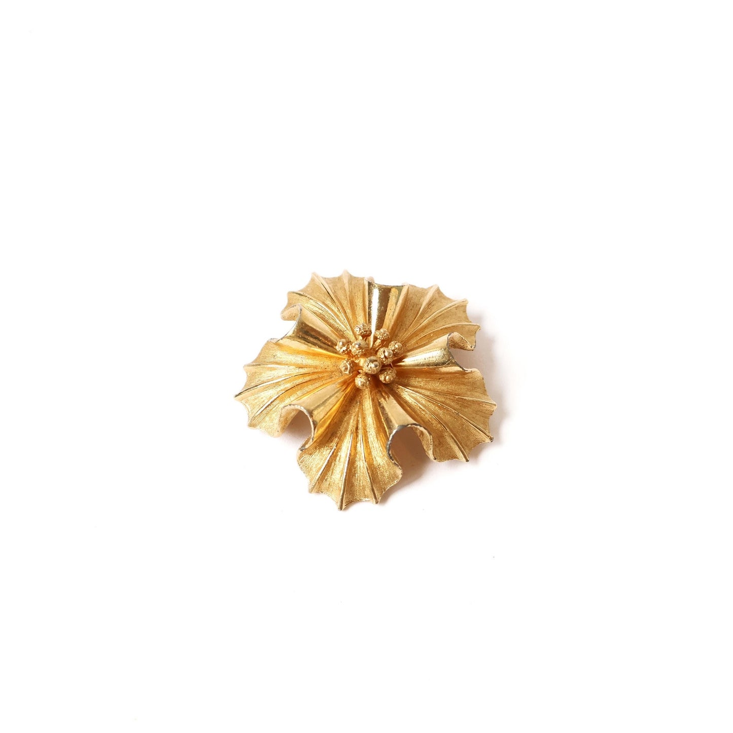 Vintage Gold Tone Flower Brooch