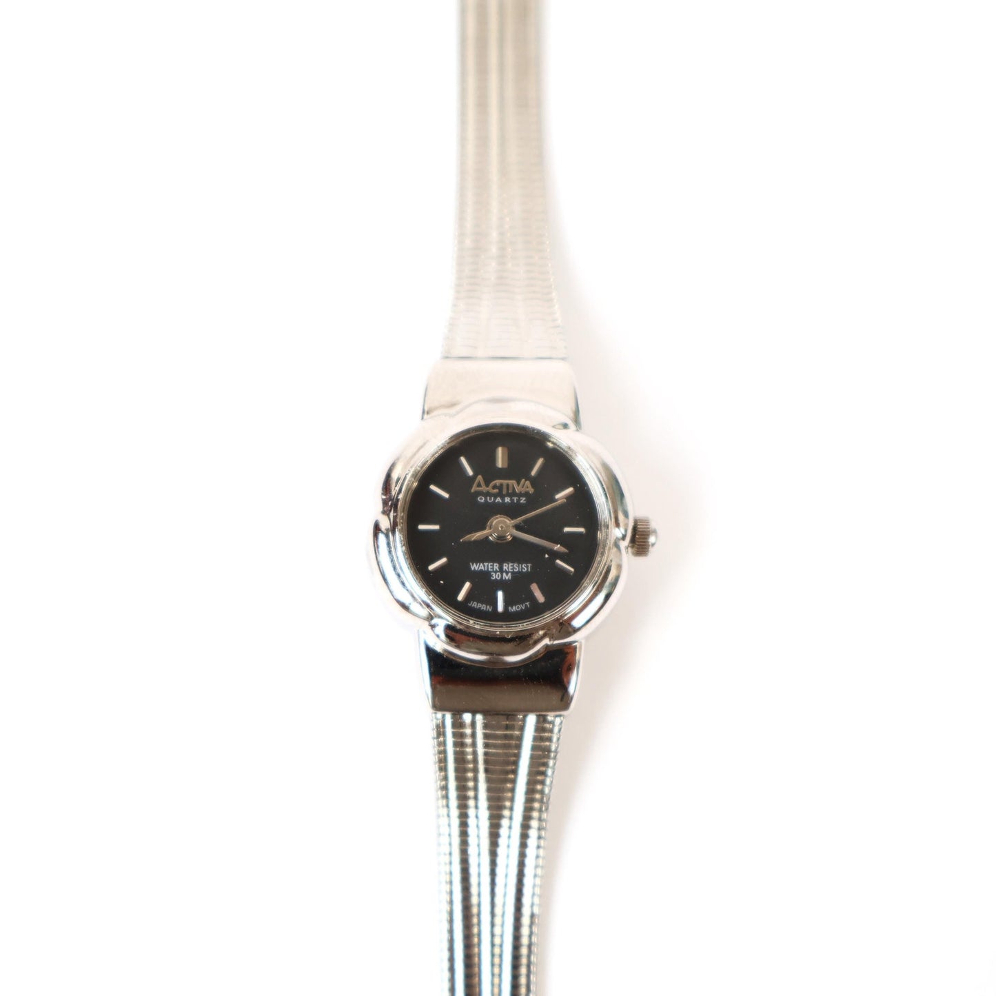 Vintage Silver Watch with Black Round Face | ACTIVA
