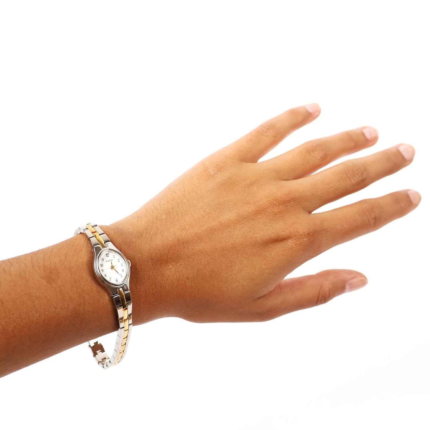 Vintage Two-Toned Watch with White Oval Face | PULSAR