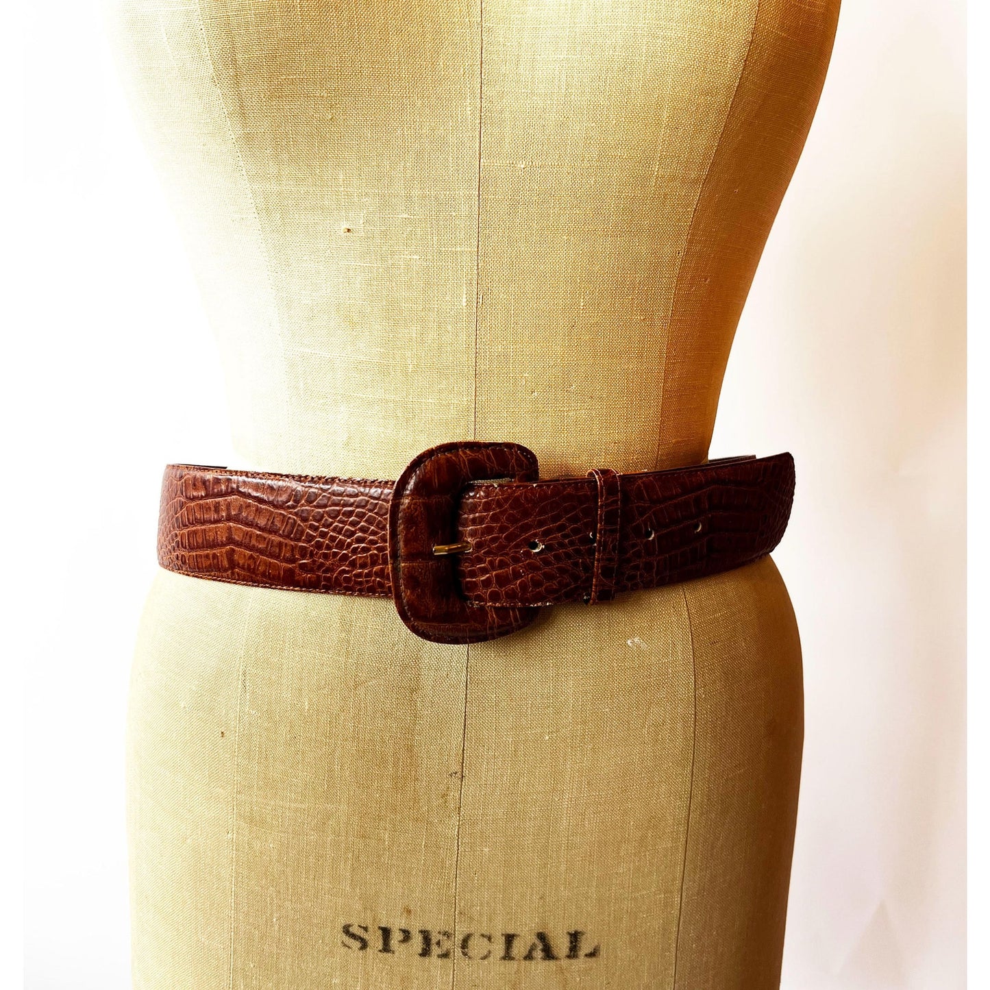 Vintage Brown Genuine Leather Alligator Texture Belt