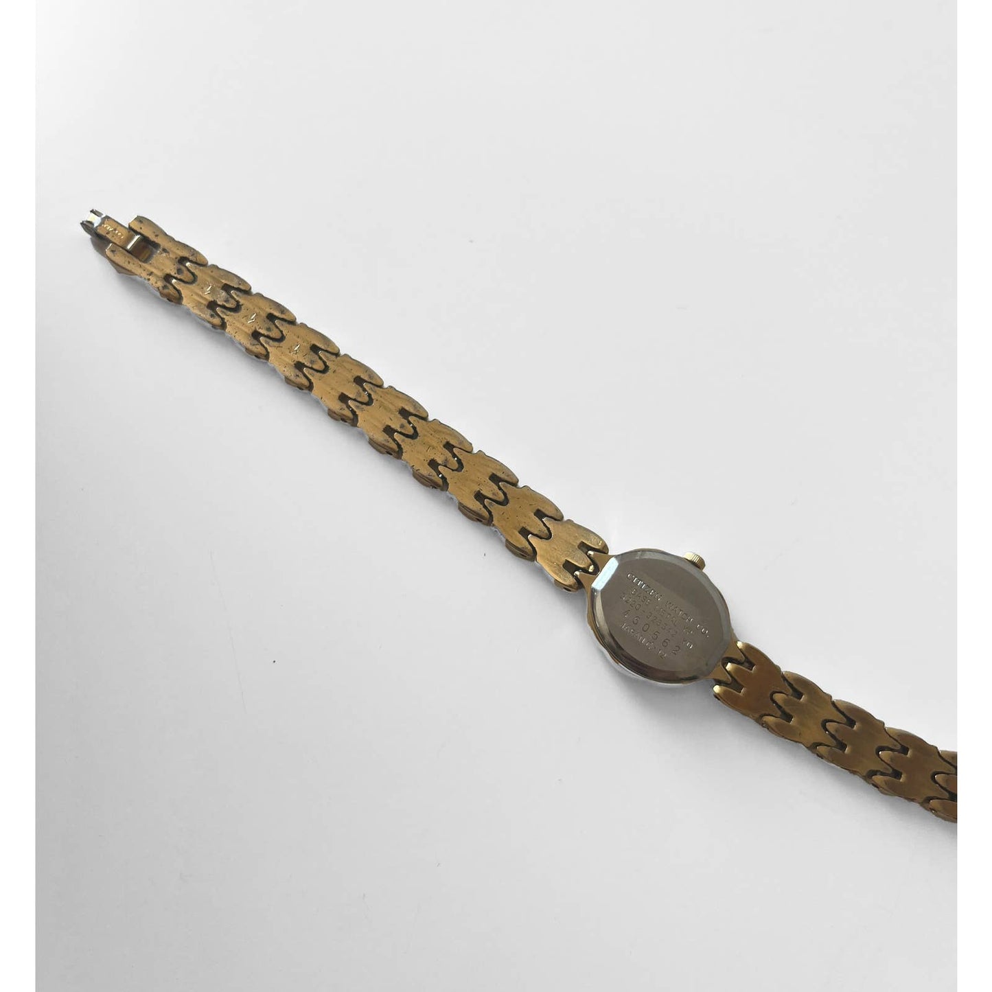 Vintage 90s Small Gold Watch with White Face | Citizen
