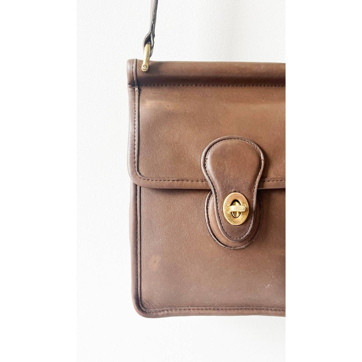 Vintage Coach Beige Murphy Bag | Small Leather Crossbody Bag No 9930
