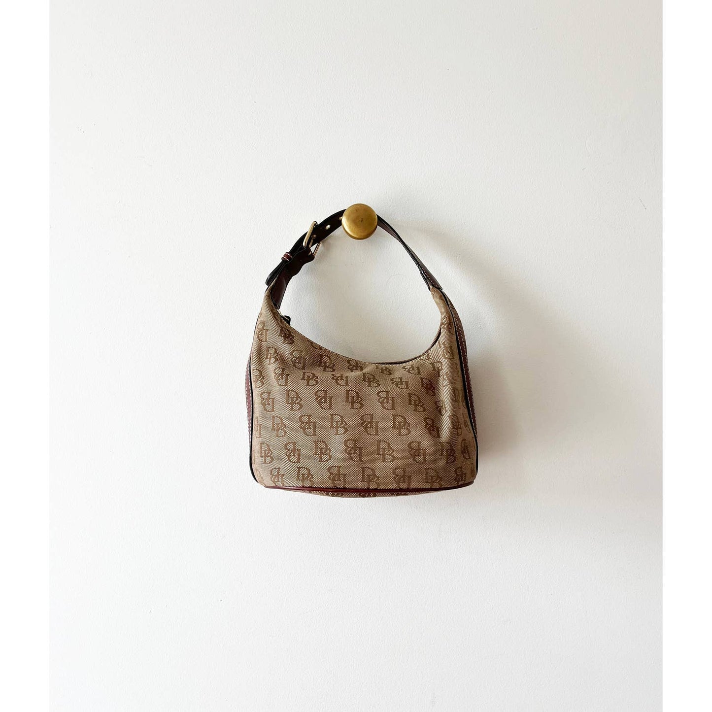 Vintage Classic Dooney & Bourke Y2K Logo Bag
