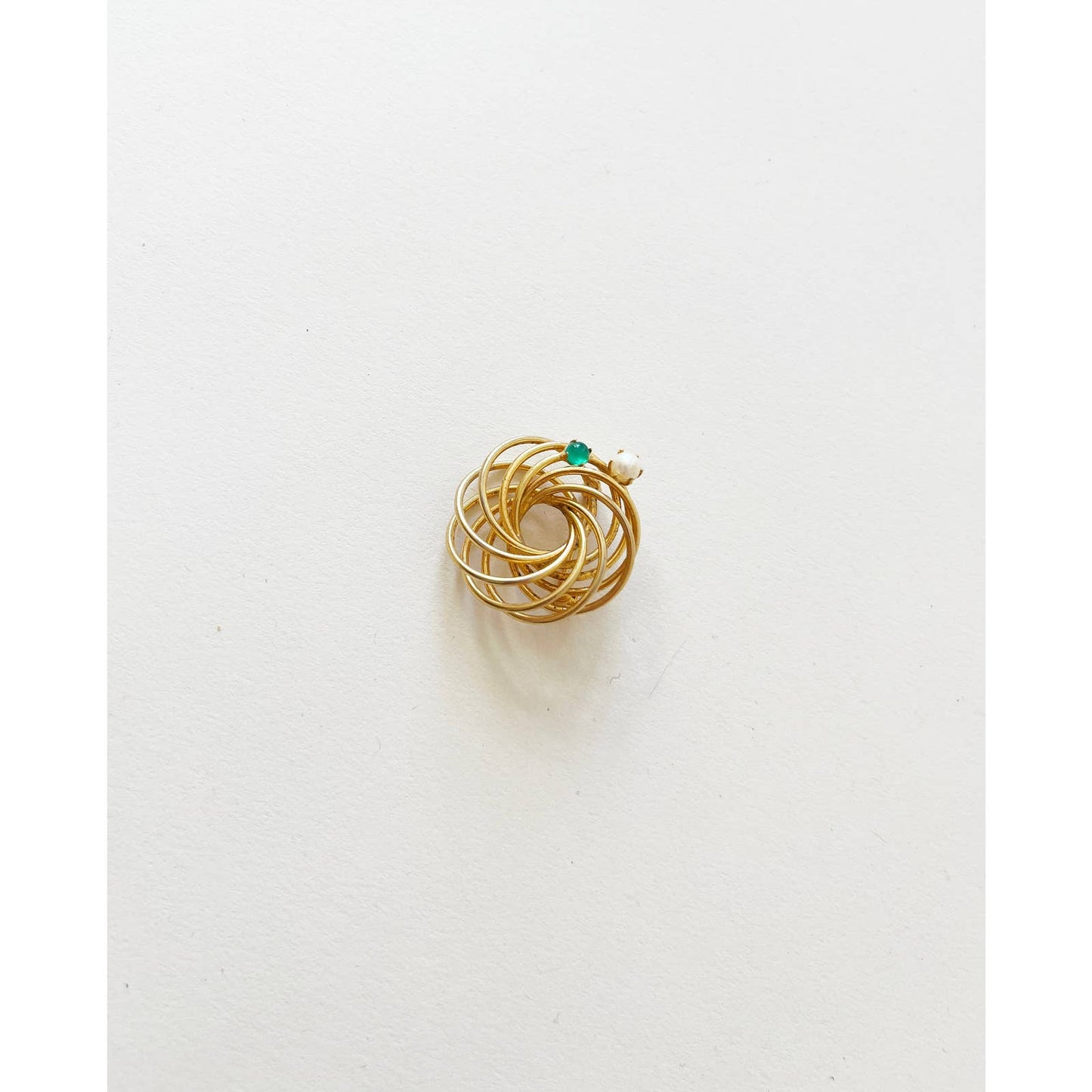 Vintage Gold Swirl Brooch with Pearl and Green Stone