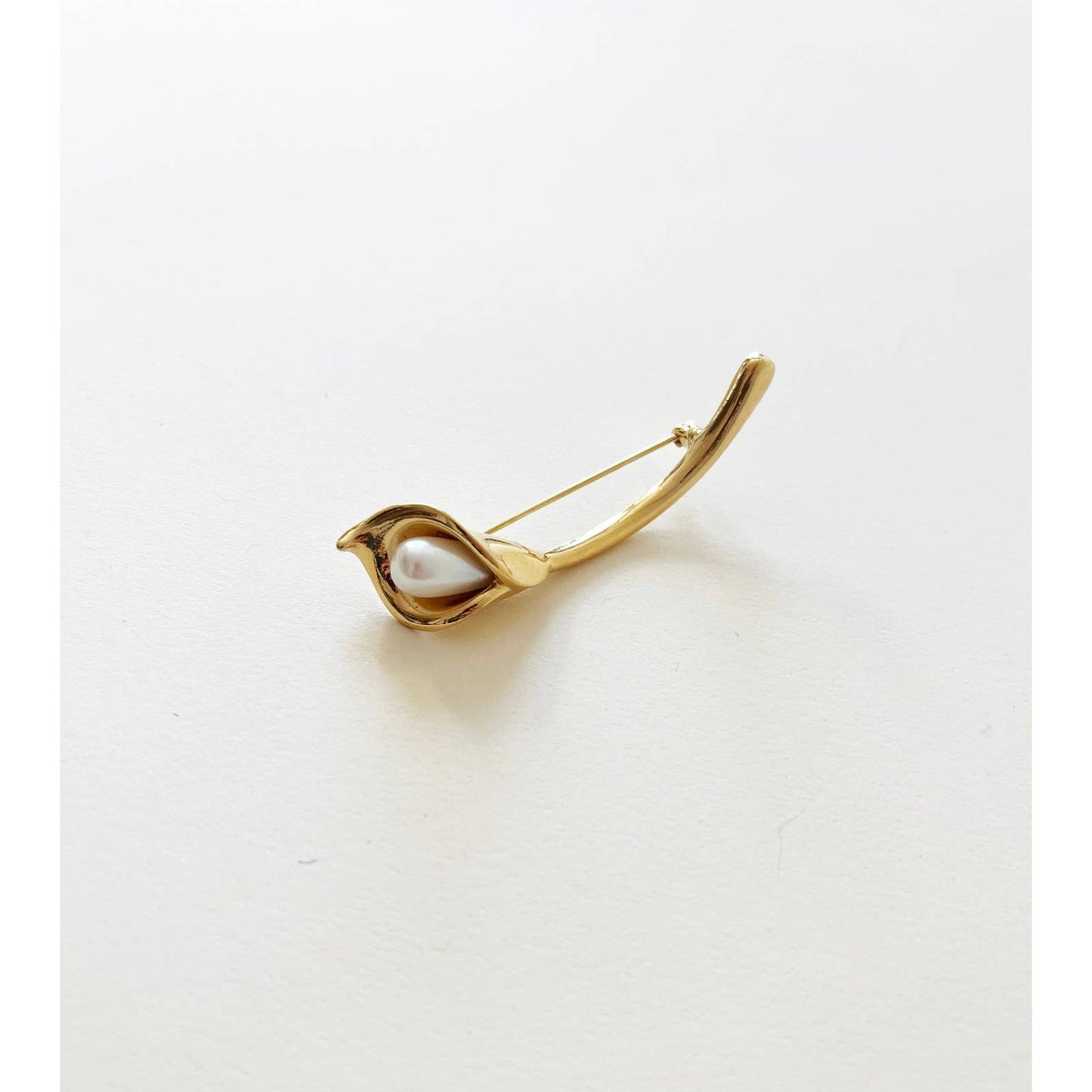 Vintage Gold Tiger Lilly Brooch with Pearl