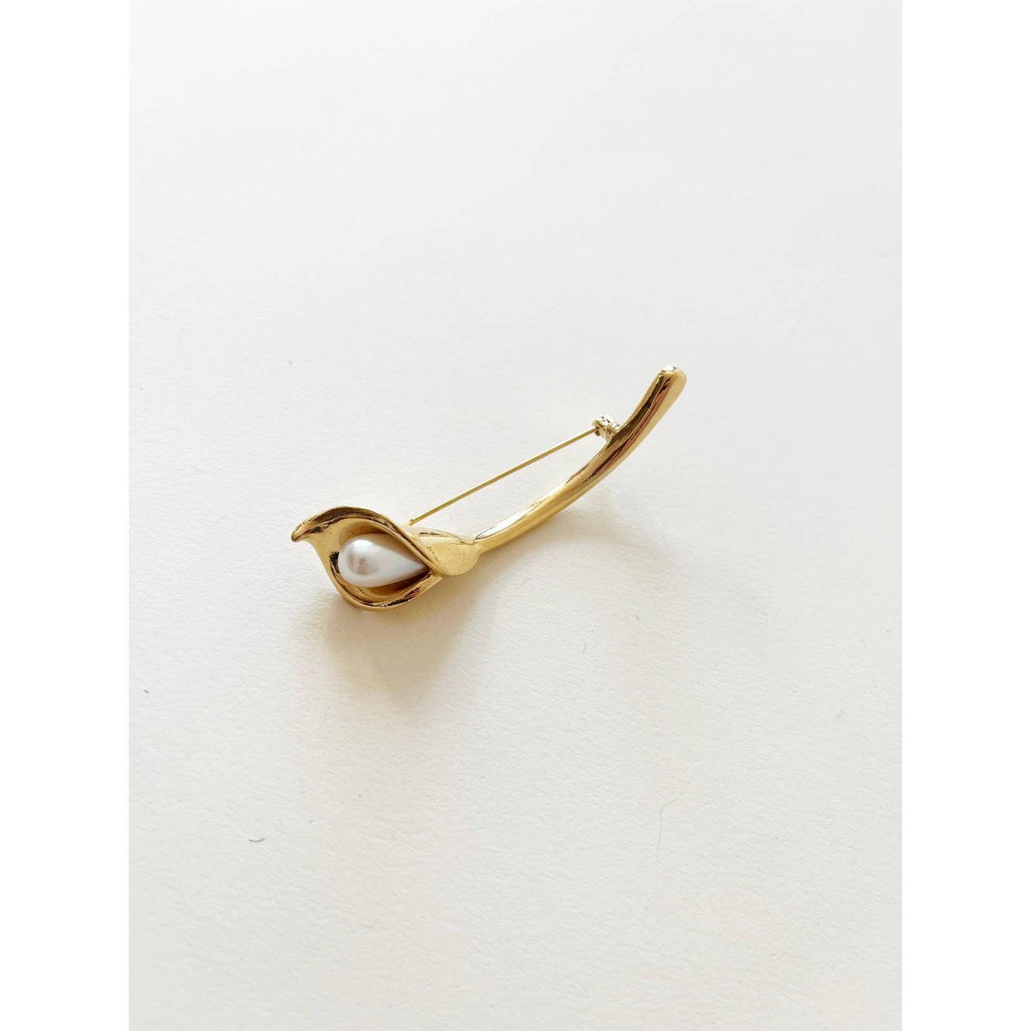Vintage Gold Tiger Lilly Brooch with Pearl