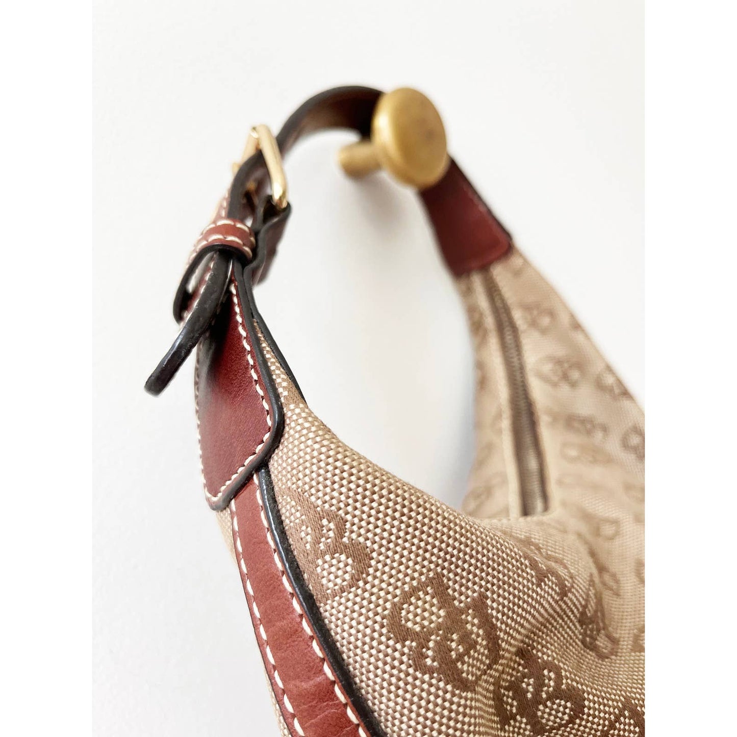 Vintage Classic Dooney & Bourke Y2K Logo Bag