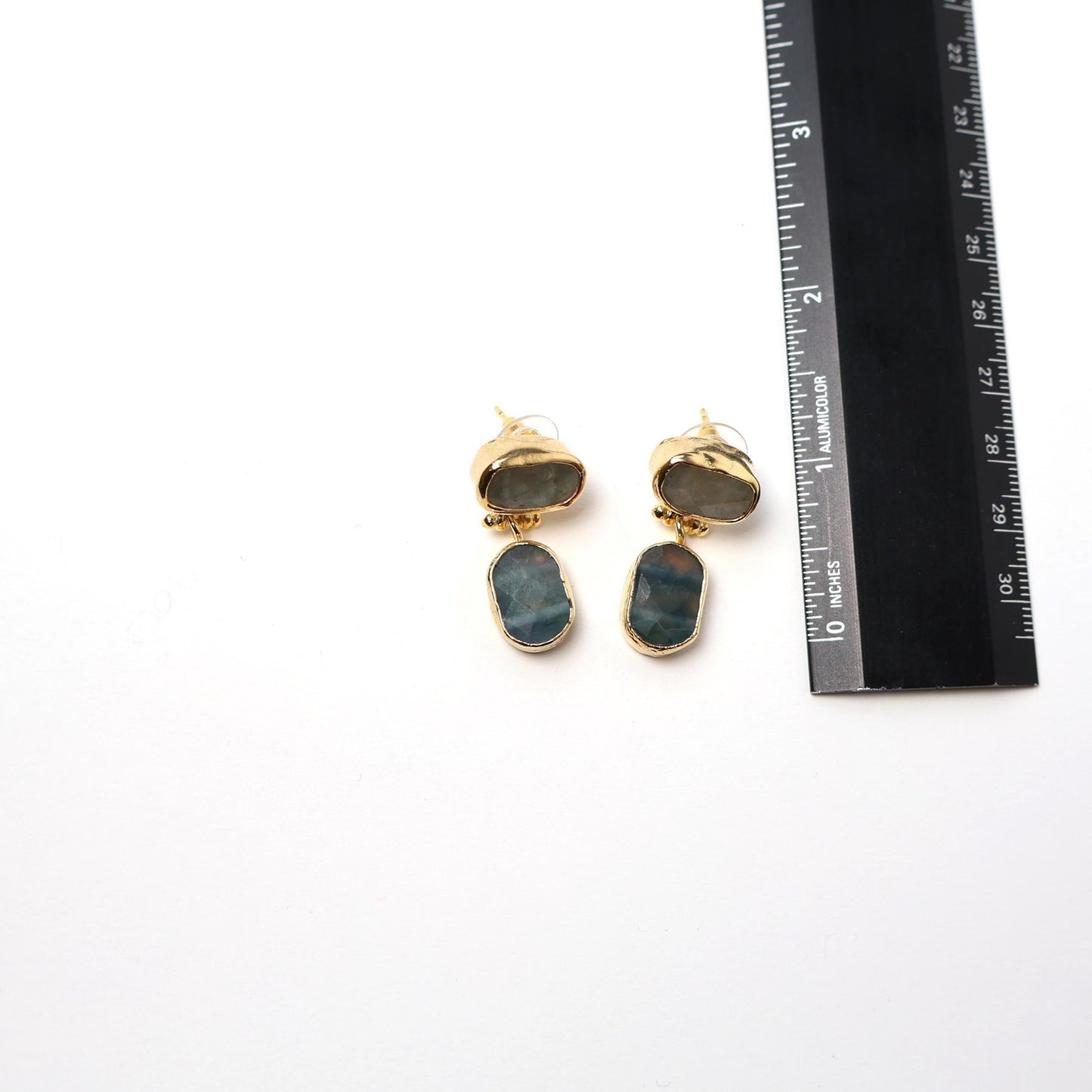 Eclectic Inventory Gold Toned Natural Stone Drop Earrings | Quartz Style