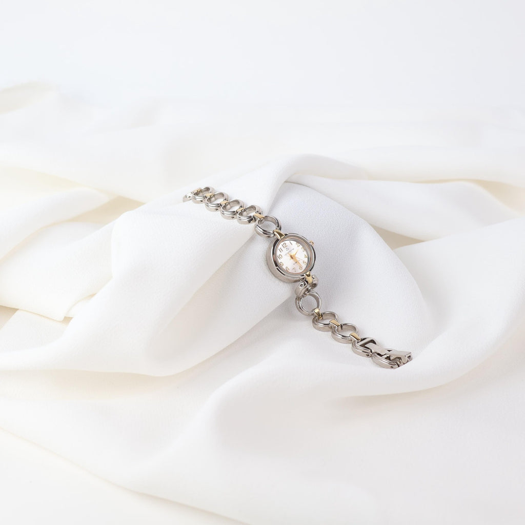 Vintage Two Tone Liz Claiborne Watch with a Round Face and Chain Look