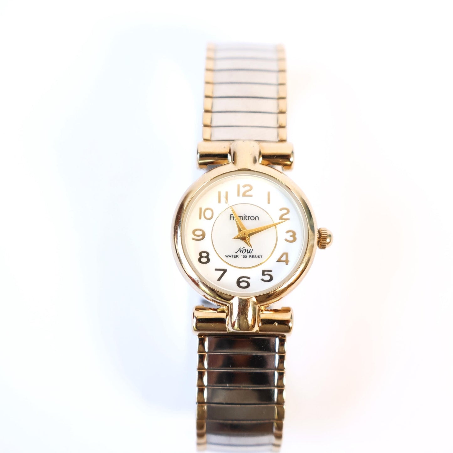 Vintage Two Toned Stretch Watch with White Round Face | ARMITRON
