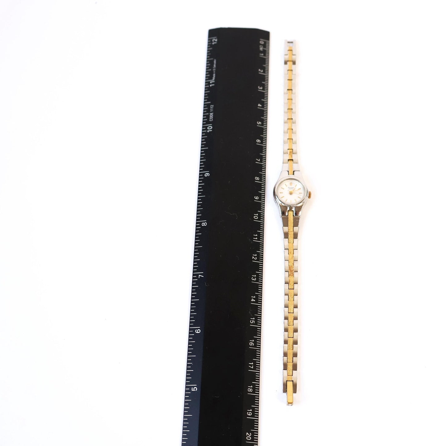 Vintage Two-Toned Watch with White Round Face | PULSAR