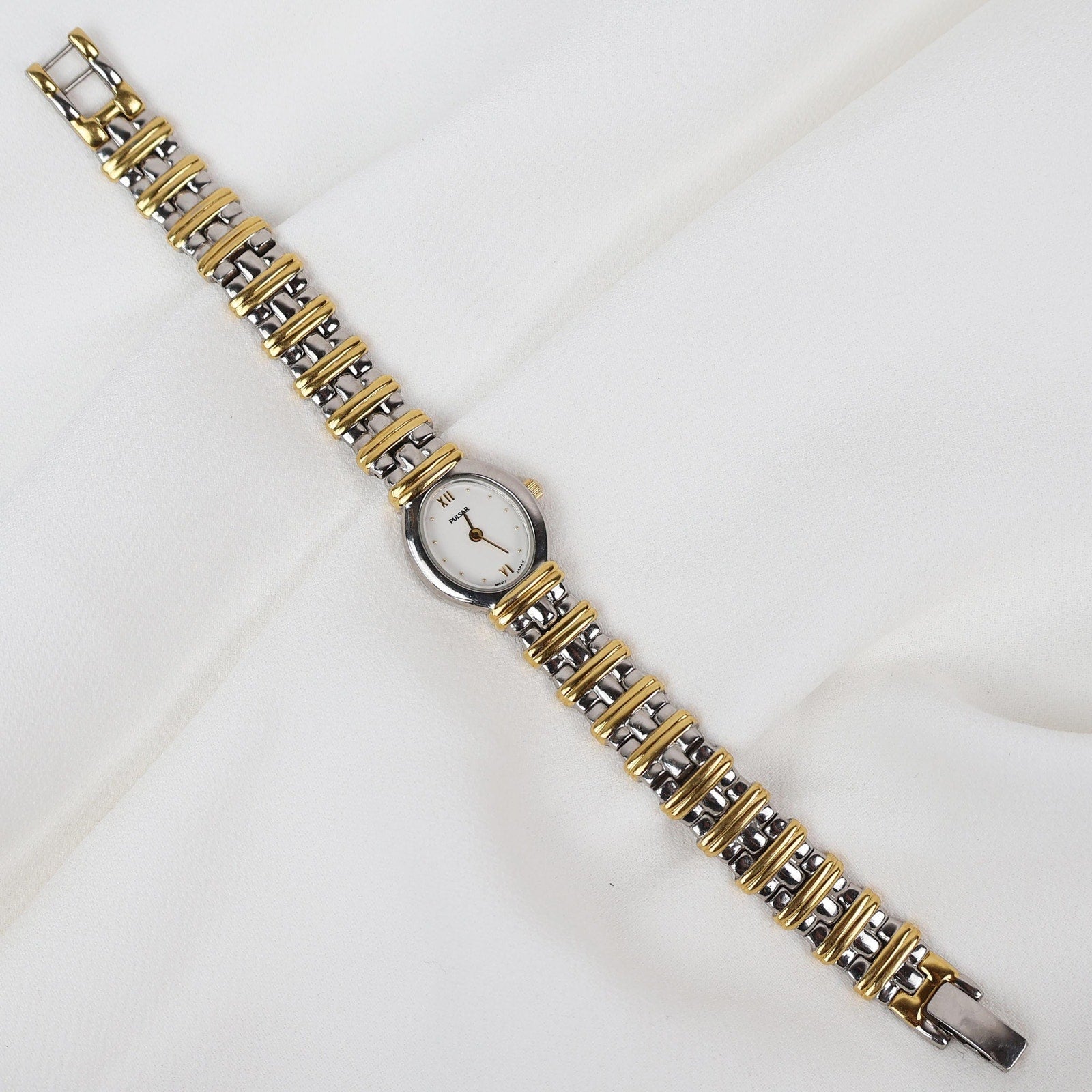 Stunning Two Tone Vintage Pulsar Watch with Oval Face