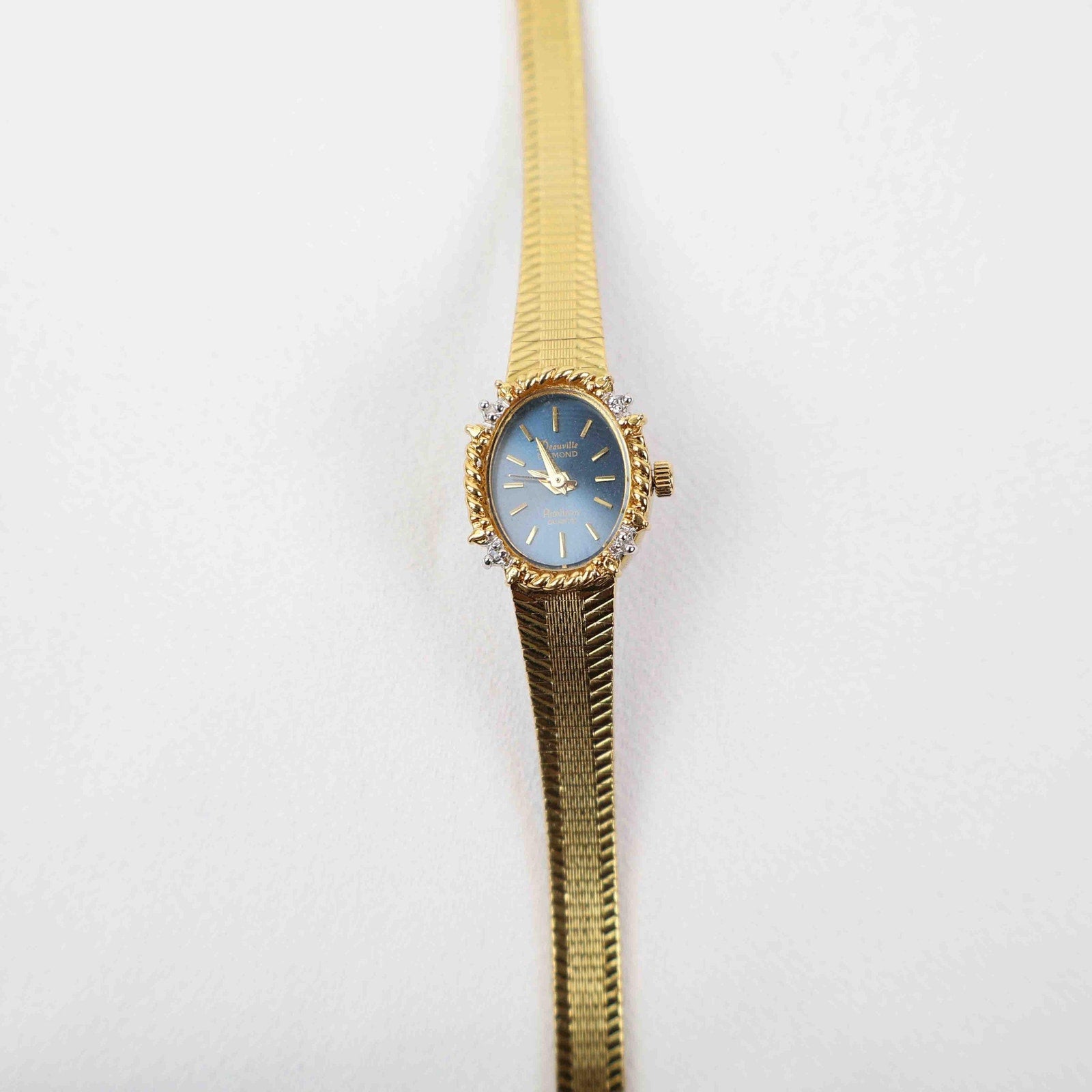 Vintage Armitron Oval Face Watch – Gold Tone Bracelet (Working Battery)