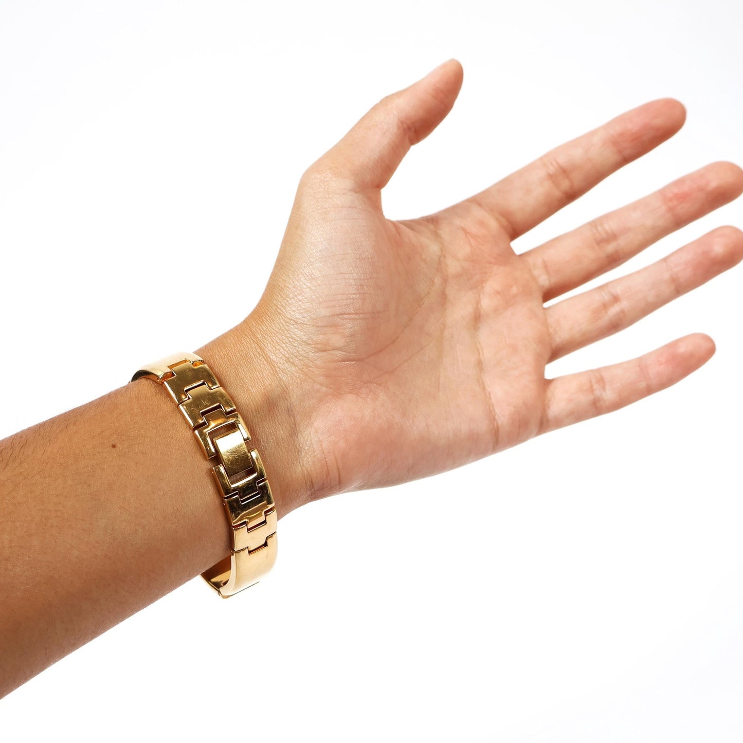 Vintage Gold Watch with Oval Face | ANNE KLEIN