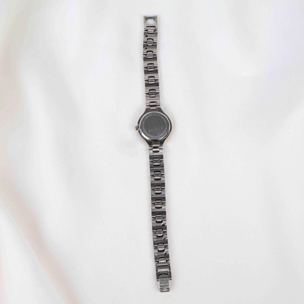 Vintage Silver Citizen Watch with Round Face, Japanese Movement