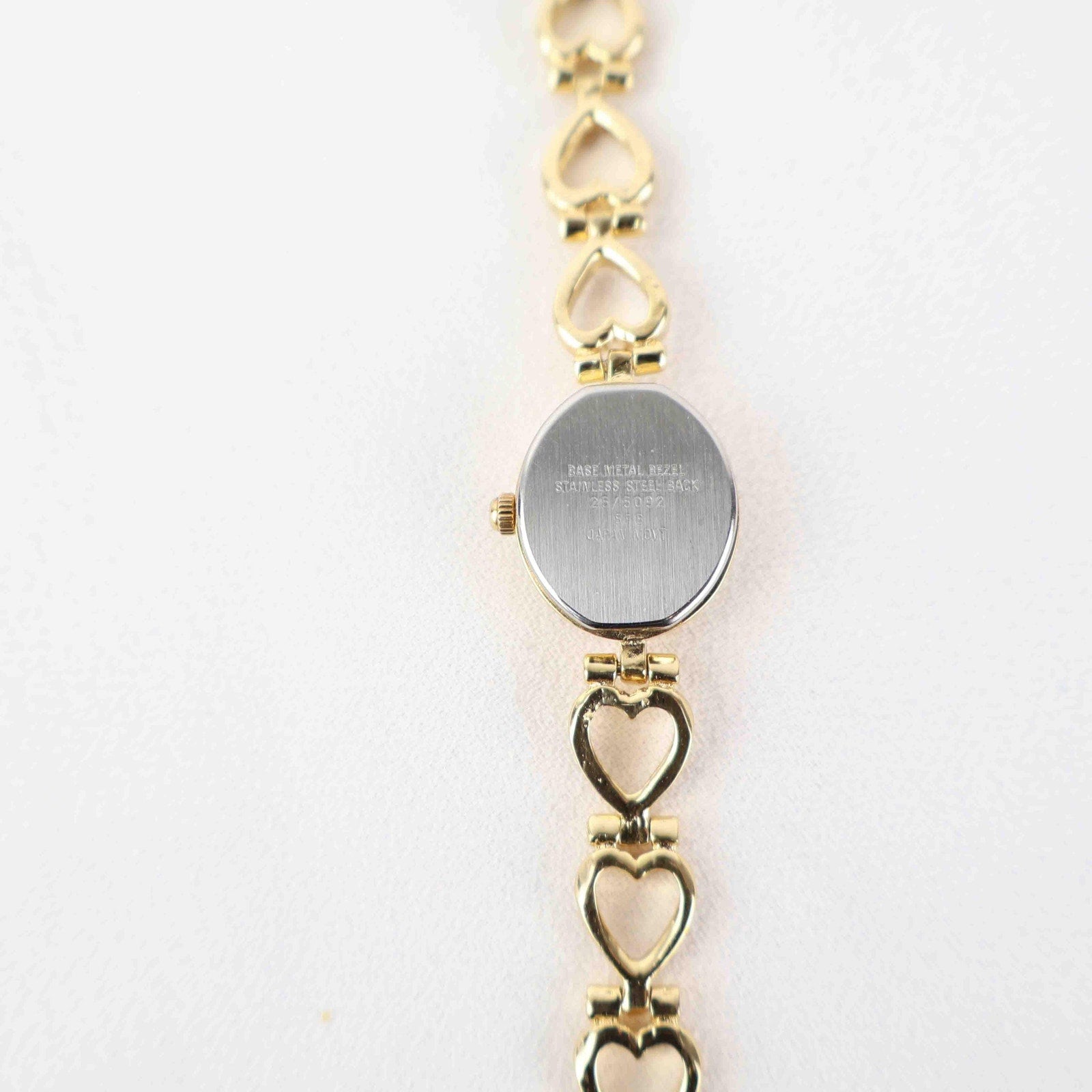 Vintage Armitron Oval Face Watch – Gold Tone Heart Bracelet (Working Battery)