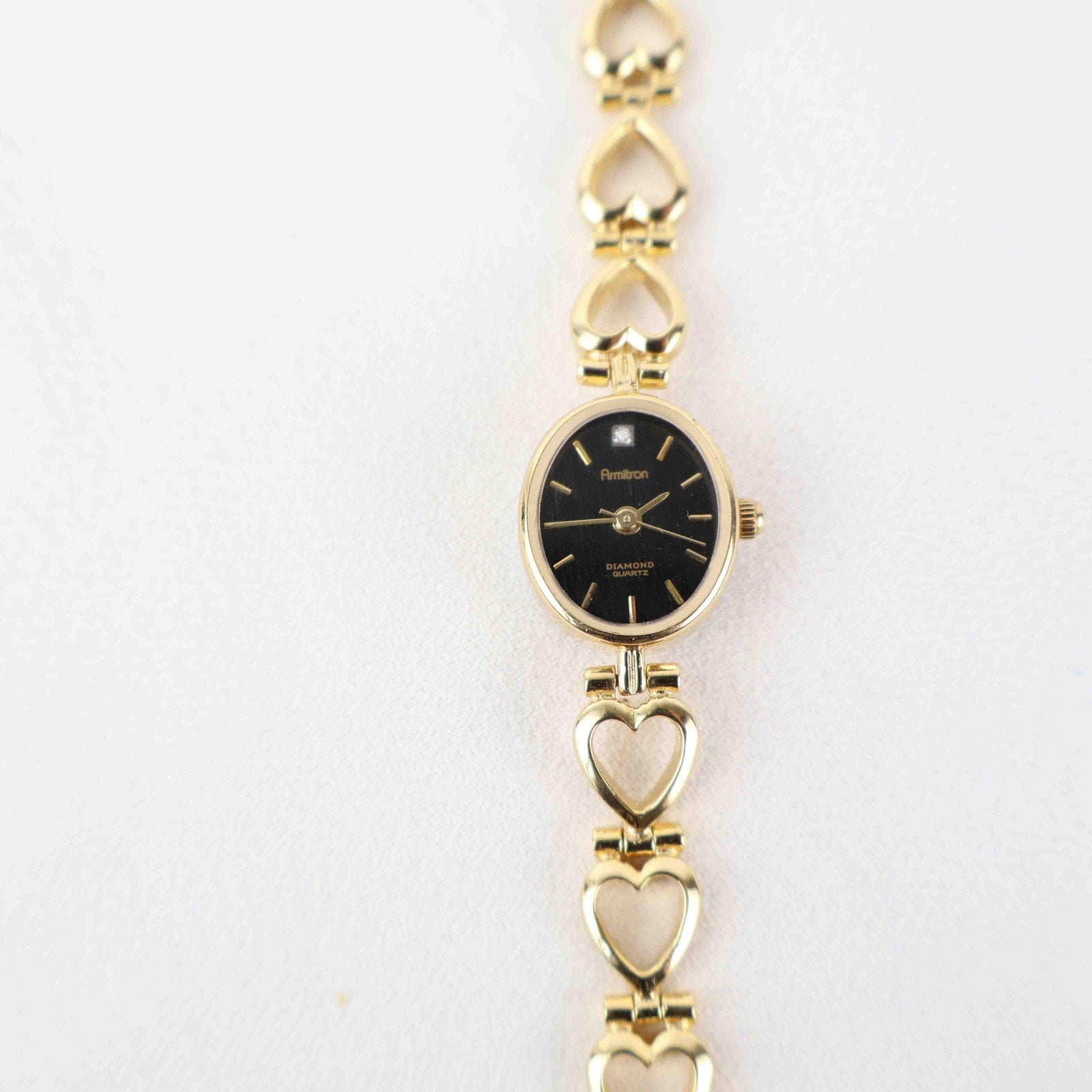 Vintage Armitron Oval Face Watch – Gold Tone Heart Bracelet (Working Battery)