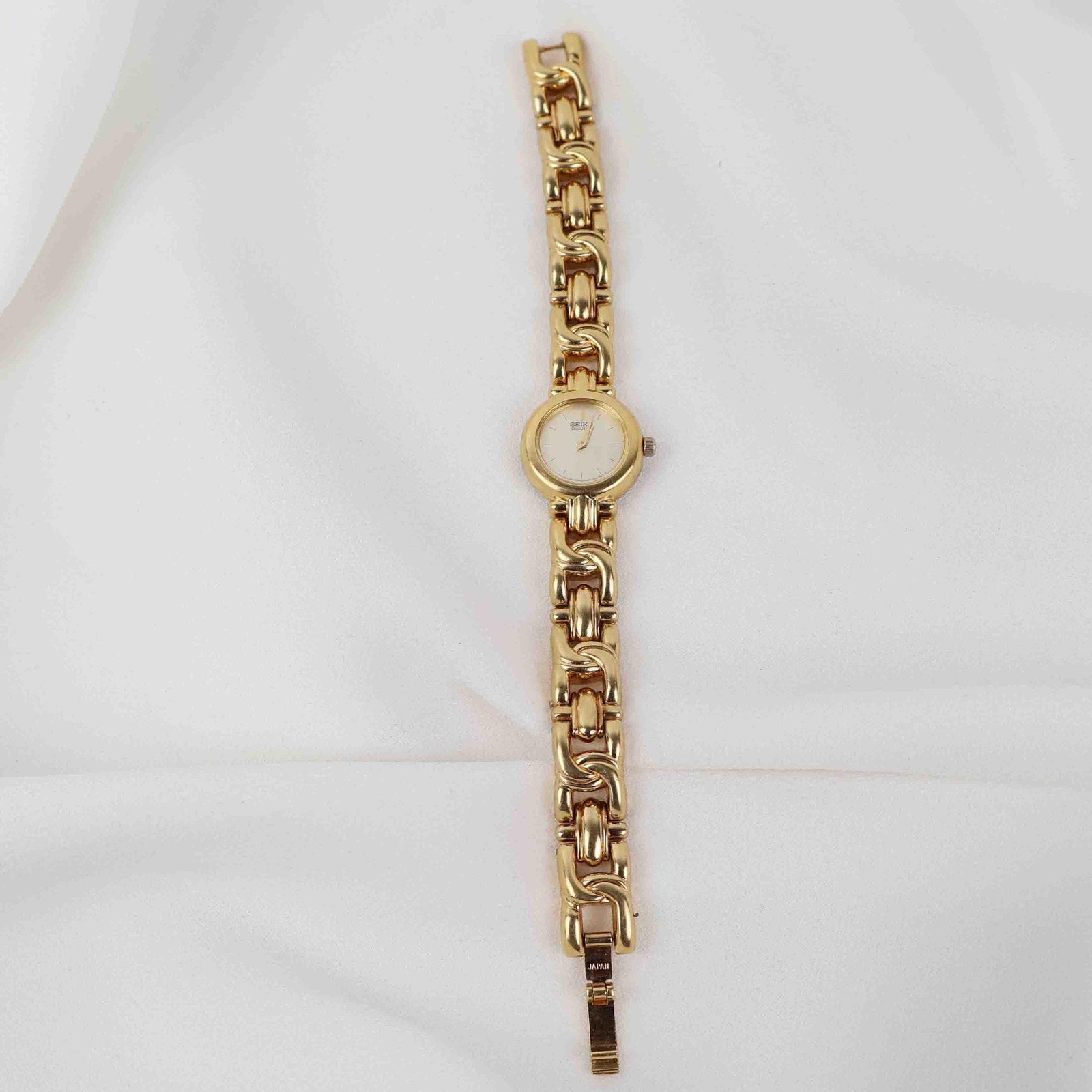 Vintage Seiko Round Face Watch – Gold Tone Rope Style Bracelet (Working Battery)