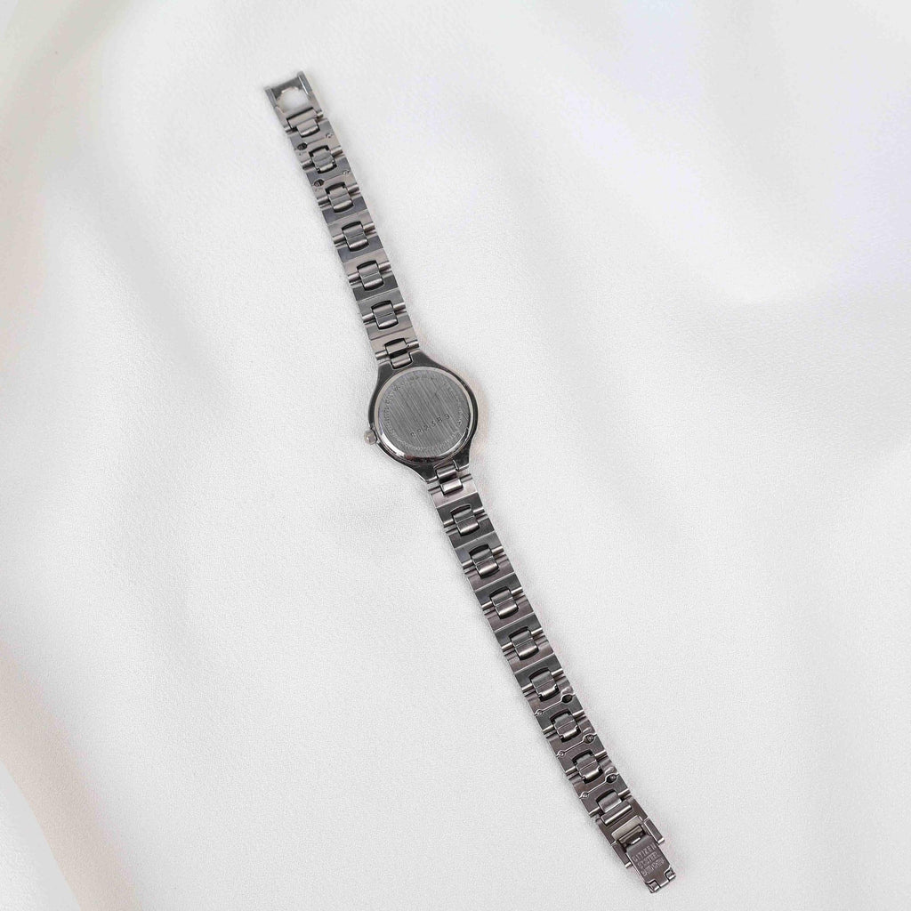Vintage Silver Citizen Watch with Round Face, Japanese Movement