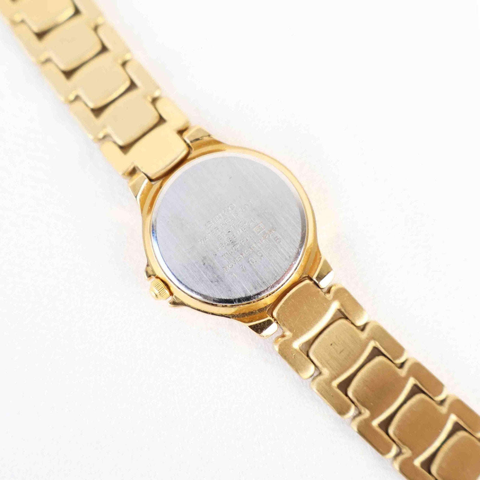 Vintage Seiko Round Face Watch – Gold Tone Bracelet (Working Battery)
