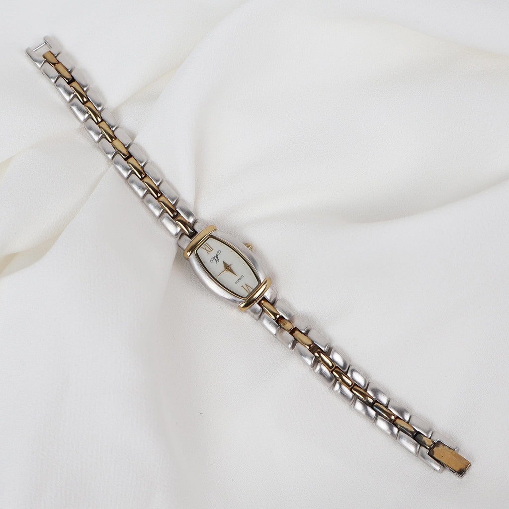 Vintage Two Tone Worthington Watch with a Rectangle/ Oval Face