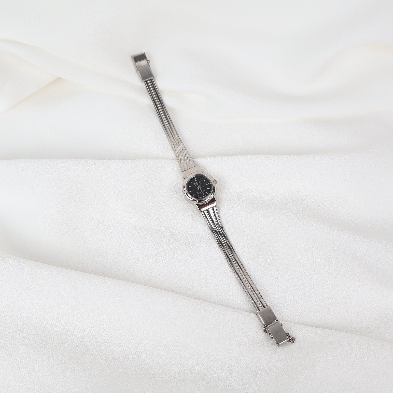 Vintage Activa Silver Tone Quartz Watch with Flower Face