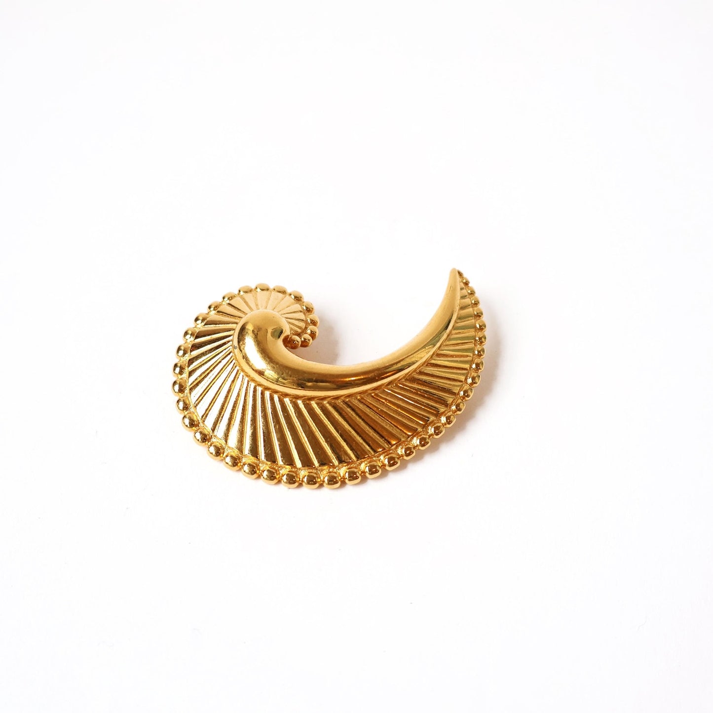 Vintage Gold Tone Monet Brooch