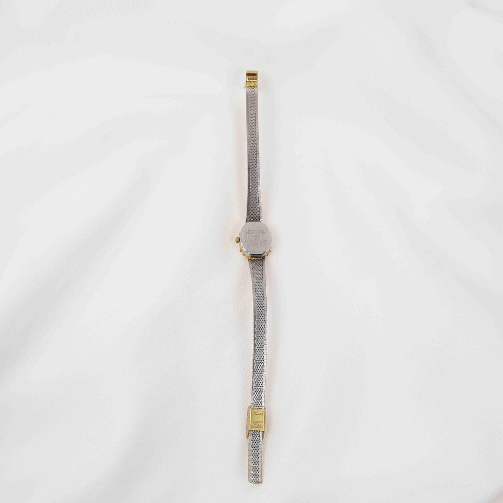 Vintage Armitron Oval Face Watch – Gold Tone Bracelet (Working Battery)