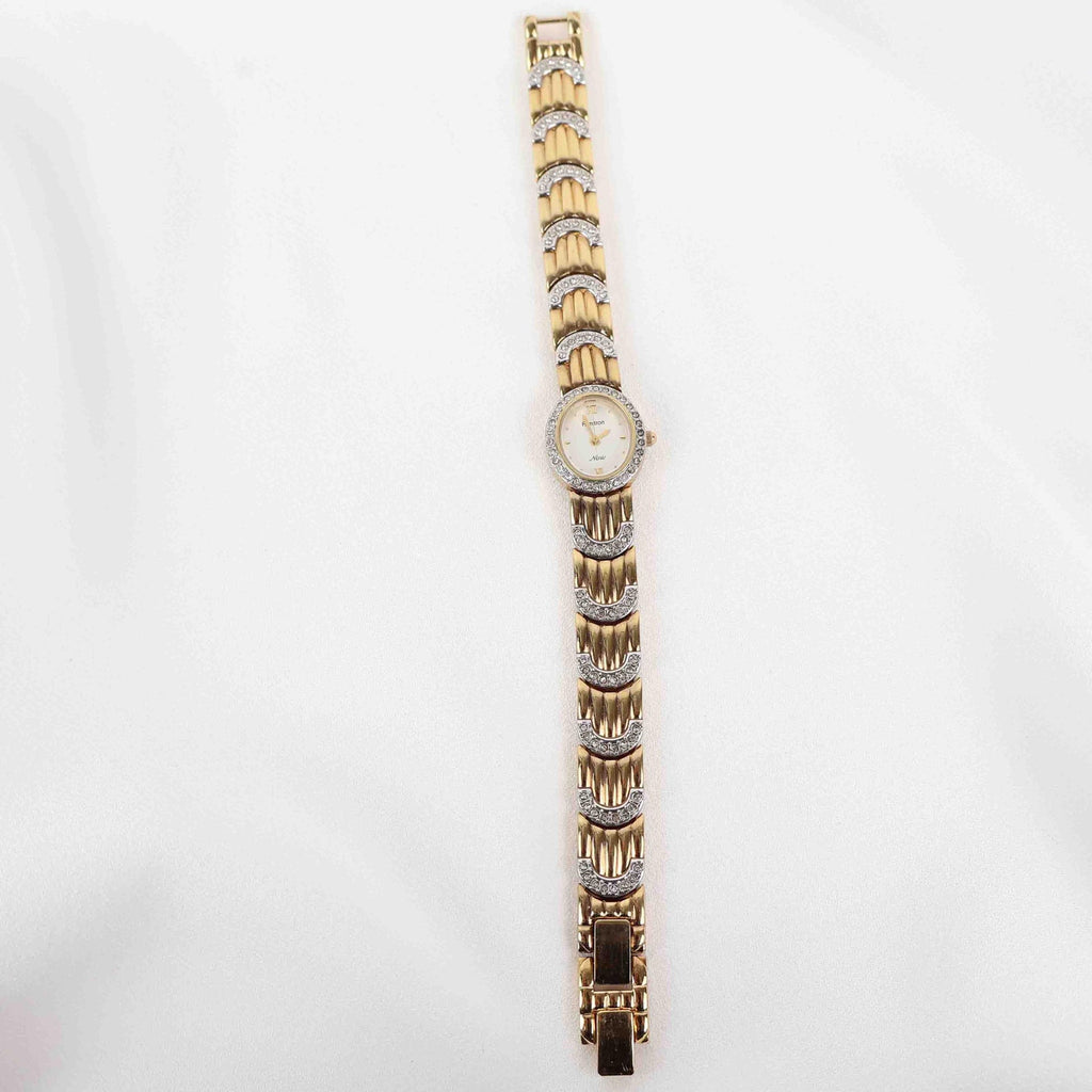 Vintage Armitron Oval Face Watch – Gold Tone Bracelet (Working Battery)
