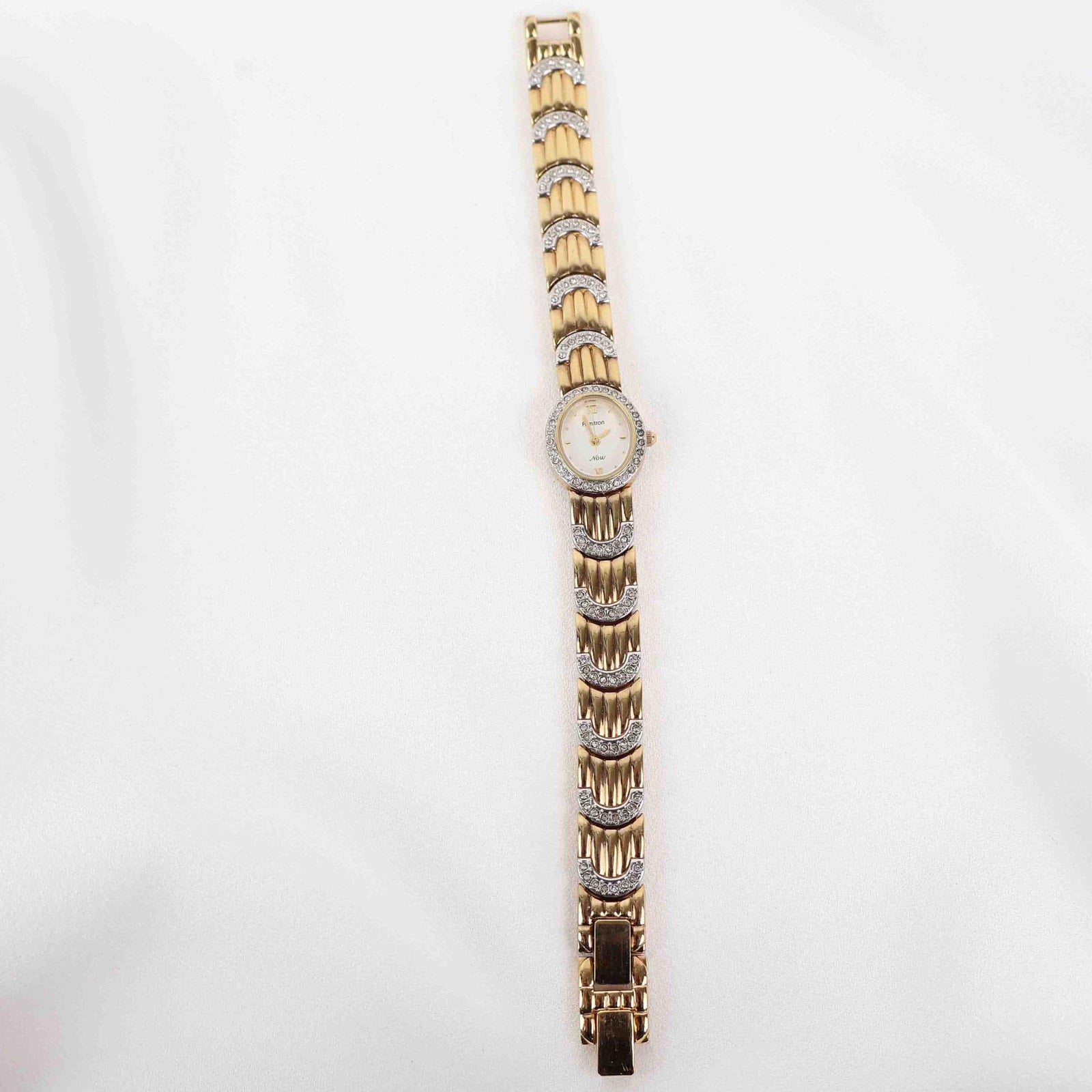 Vintage Armitron Oval Face Watch – Gold Tone Bracelet (Working Battery)