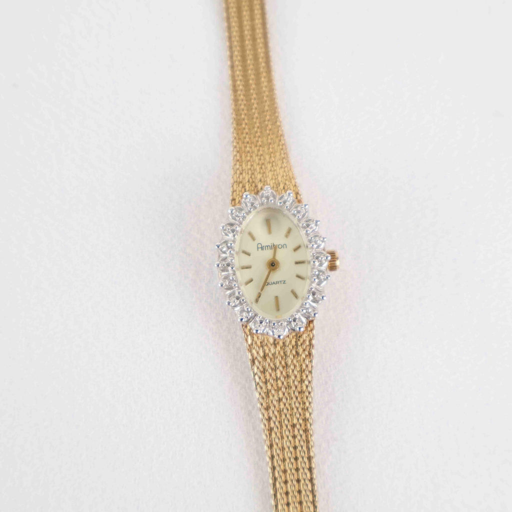 Vintage Armitron Diamond / Oval Face Watch – Gold Tone Bracelet (Working Battery)