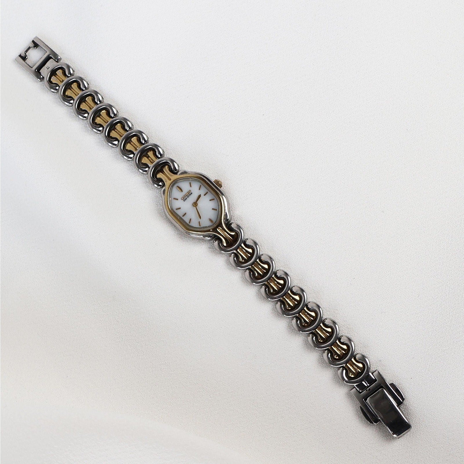 Stunning Vintage Two Tone Citizen Watch