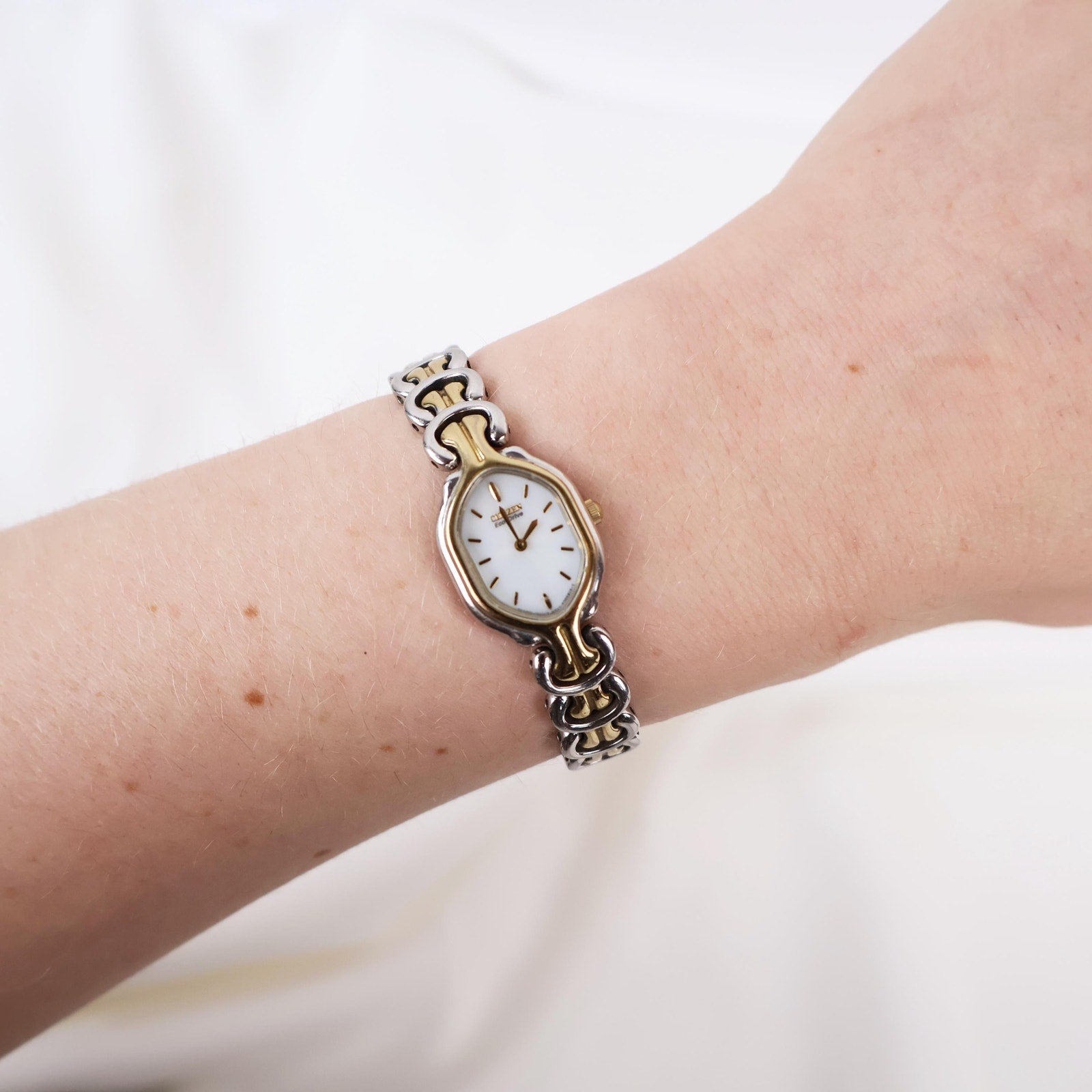 Stunning Vintage Two Tone Citizen Watch