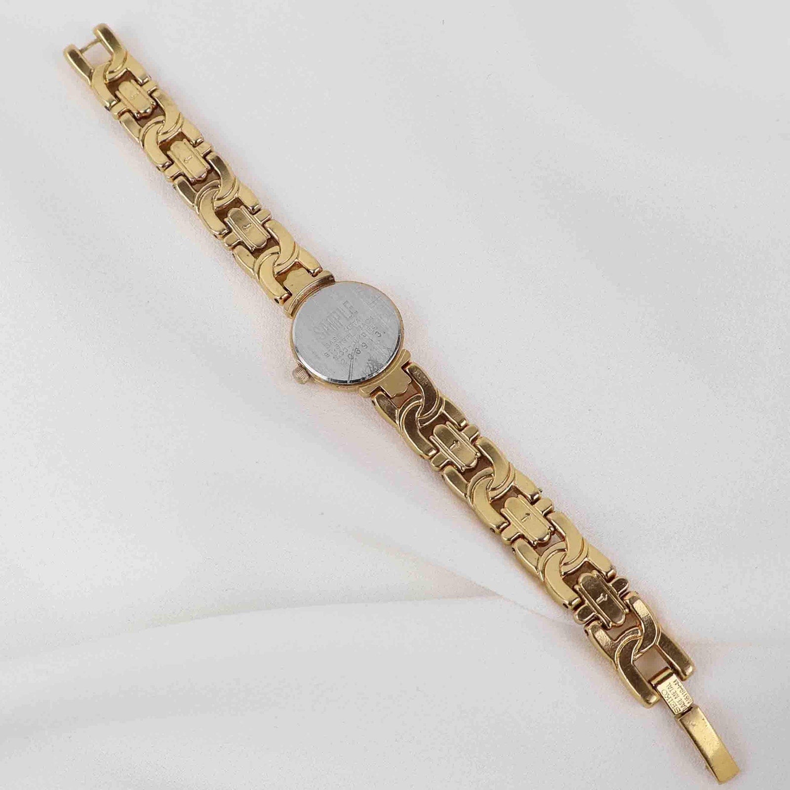 Vintage Seiko Round Face Watch – Gold Tone Rope Style Bracelet (Working Battery)