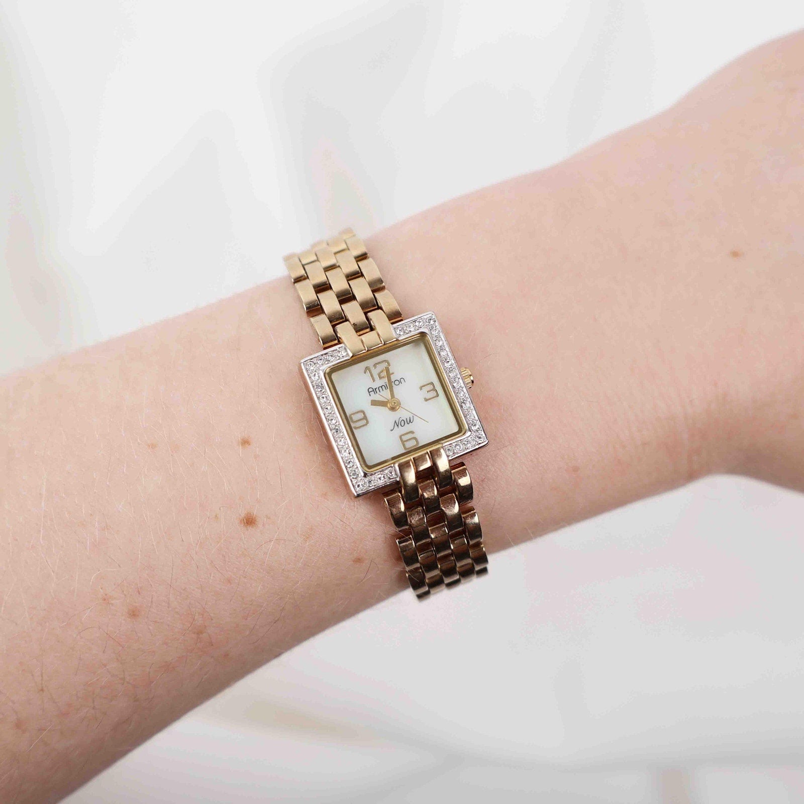 Vintage Armitron Square Face Watch – Gold Tone Bracelet (Working Battery)