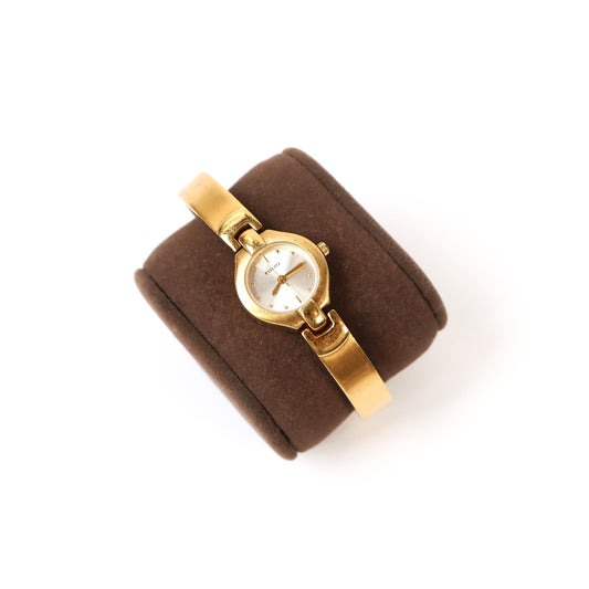 Vintage Gold Watch with Gold Round Face | FOLIO