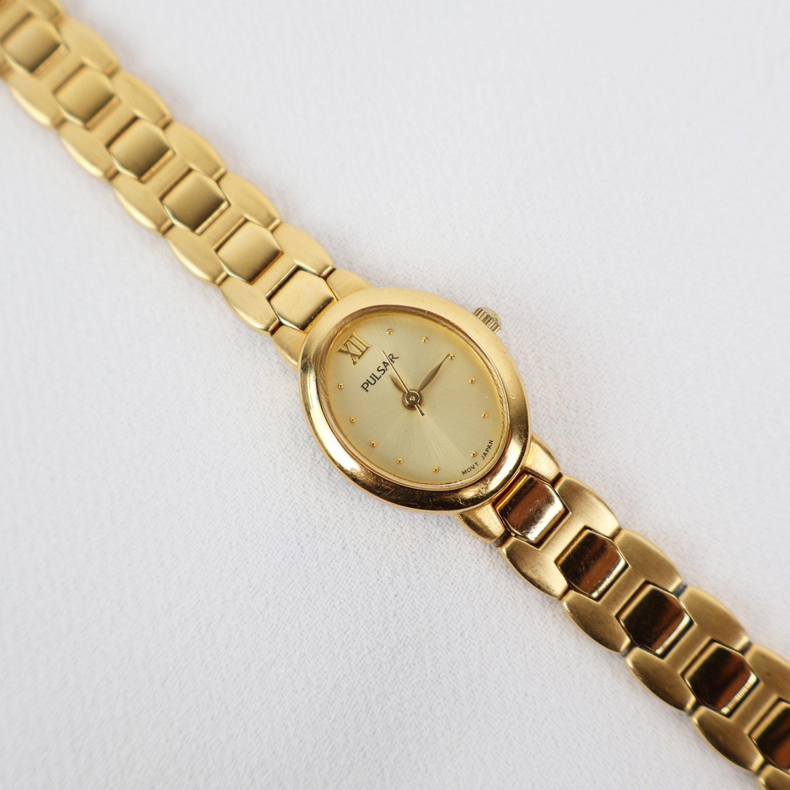 Vintage Gold Tone Pulsar Watch