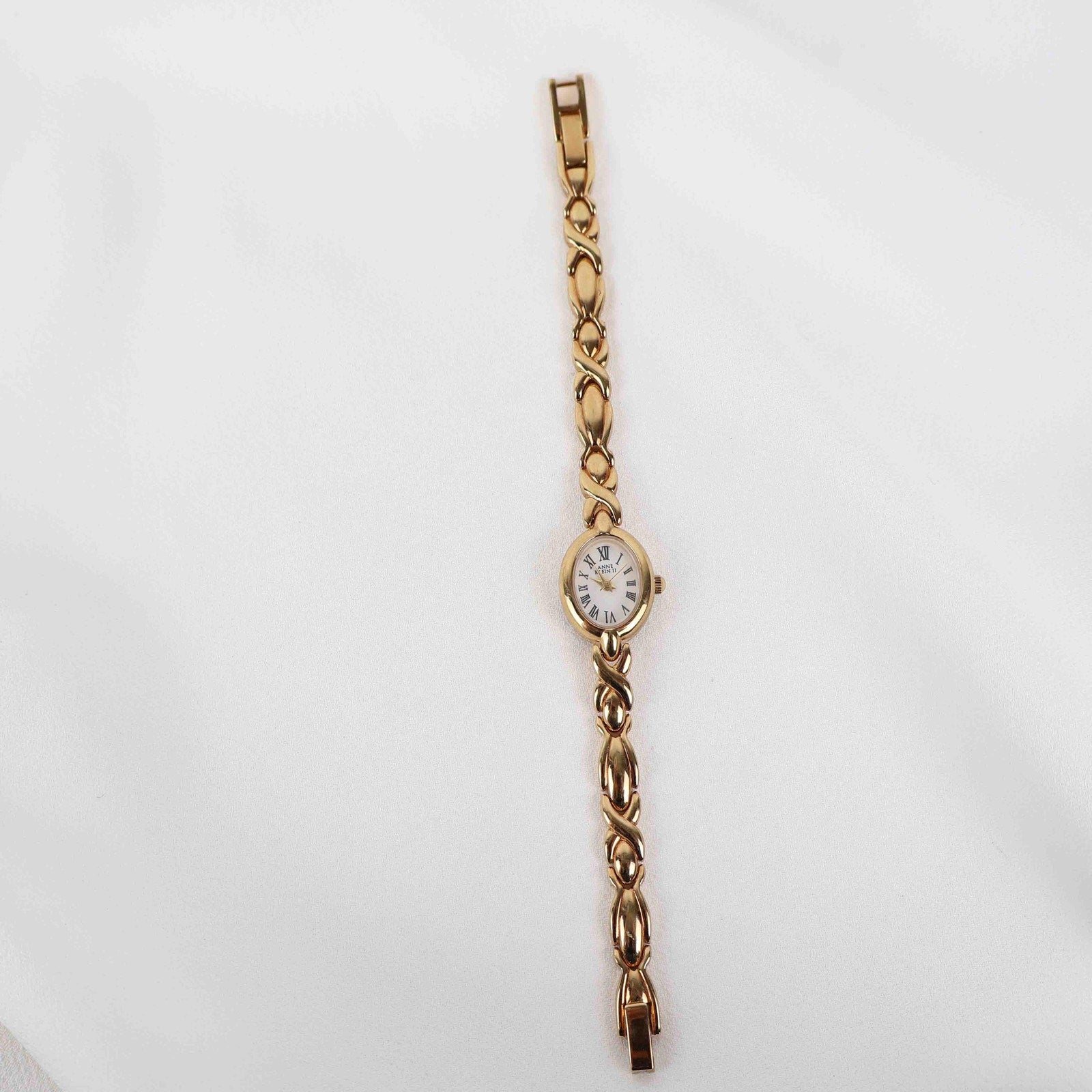 Vintage Seiko Round Face Watch – Gold Tone Rope Style Bracelet (Working Battery)