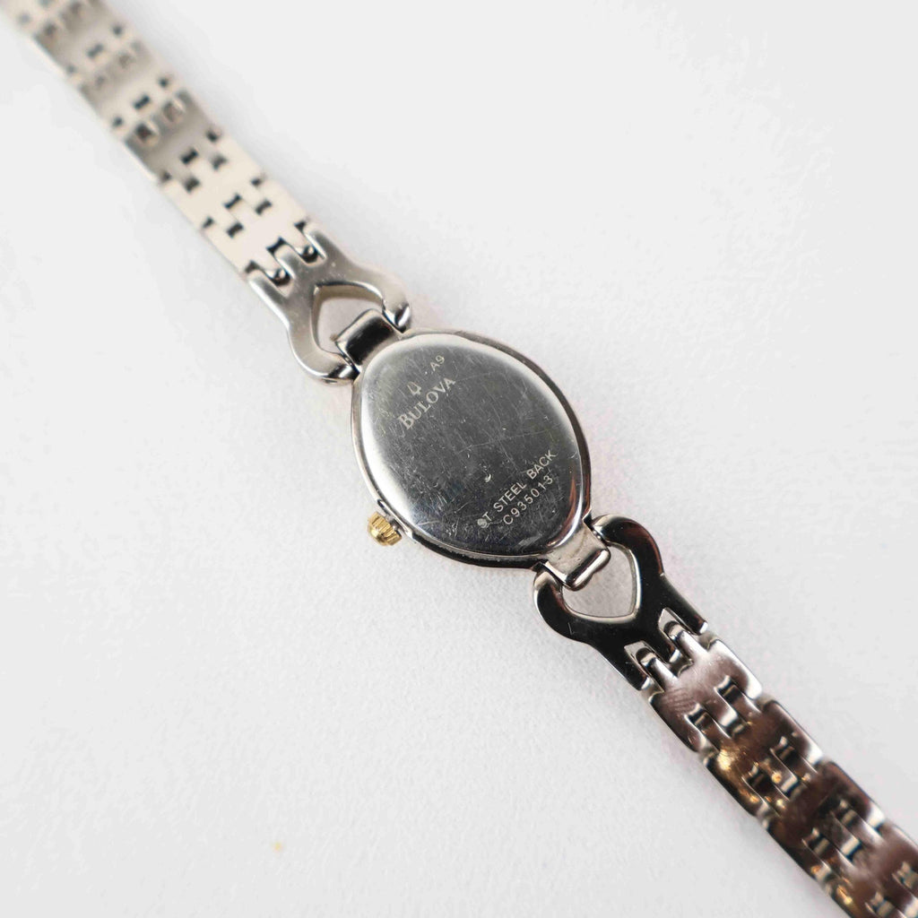 Vintage Carvelle Oval Face Watch – Two Tone Bracelet (Working Battery)