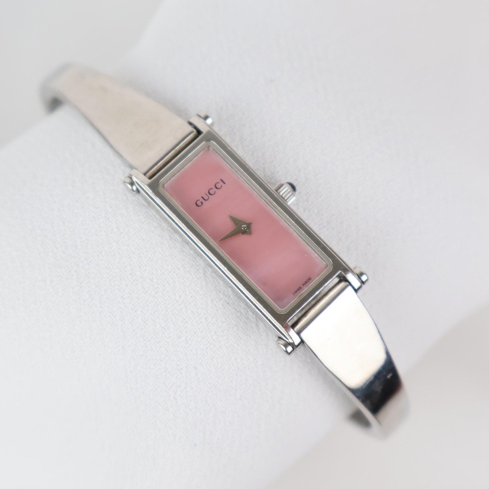 Vintage Silver Gucci Horse-Bit Watch with a Pink Opalesent Face