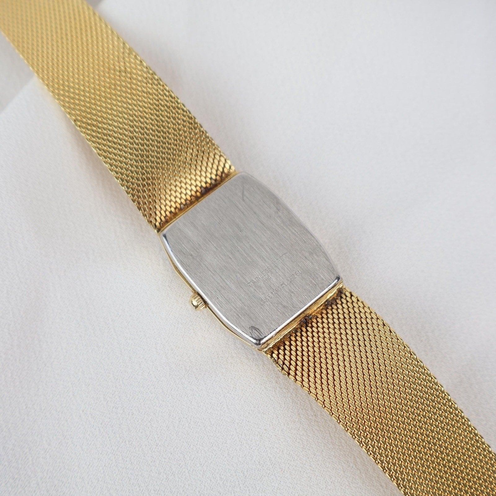 Stunning Vintage Gold Tone Nicolet Watch in Working Condition