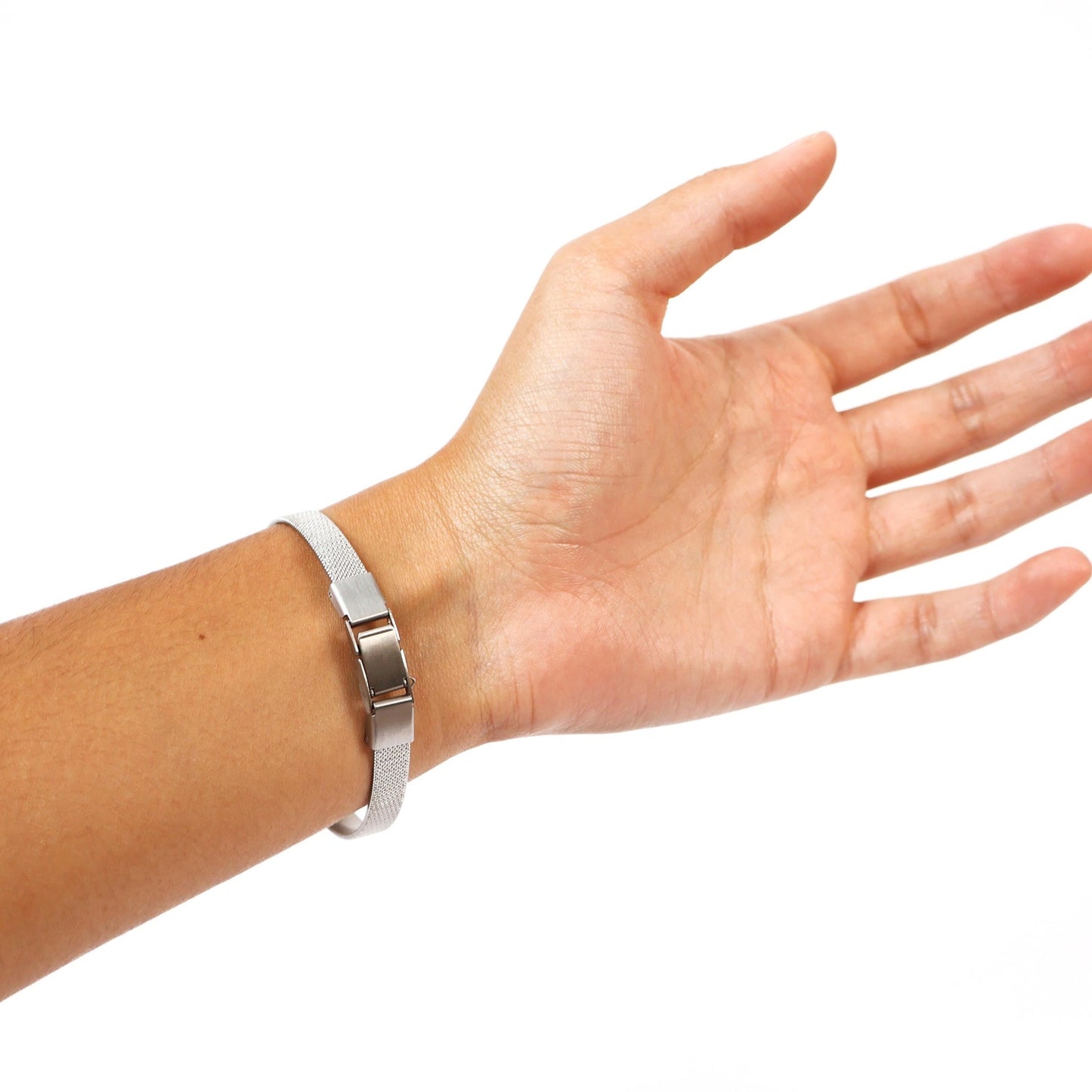 Vintage Silver Watch with White Round Face | ACTIVA