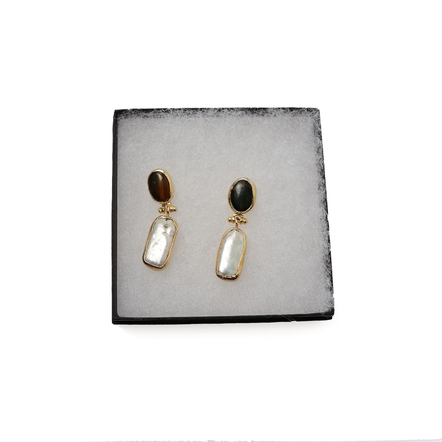 Eclectic Inventory Gold Toned Natural Stone Drop Earrings | Agate and Baroque Pearl Style