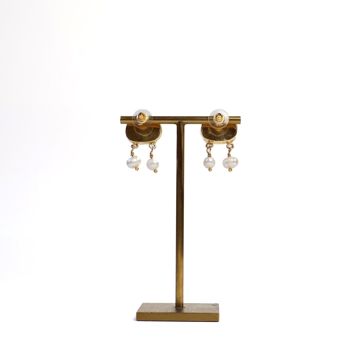 Eclectic Inventory Gold Toned Natural Stone Earrings with Drop Pearls | Pearl and Garnet Style