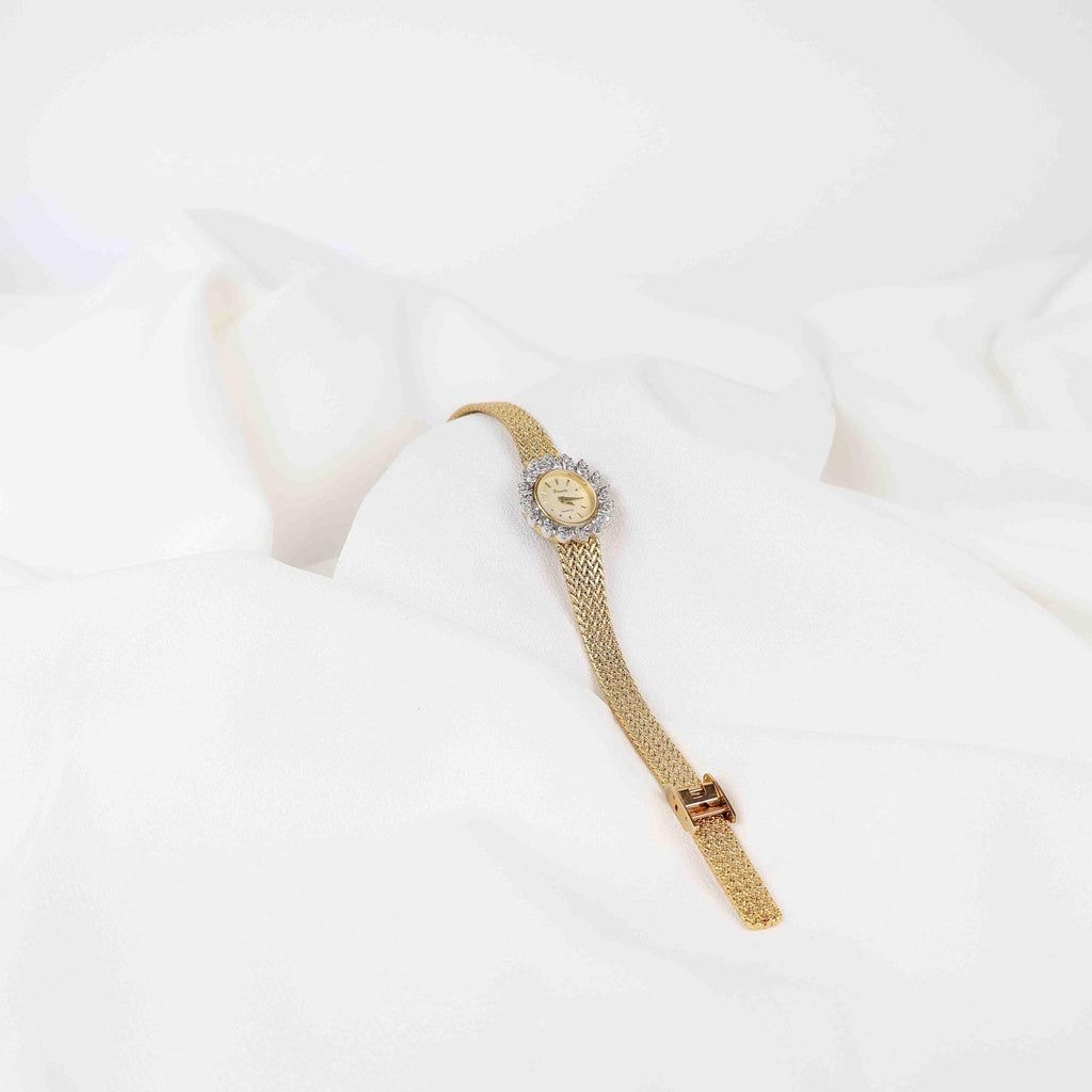 Vintage Deauville Circle Face Watch – Gold Tone Bracelet (Working Battery)