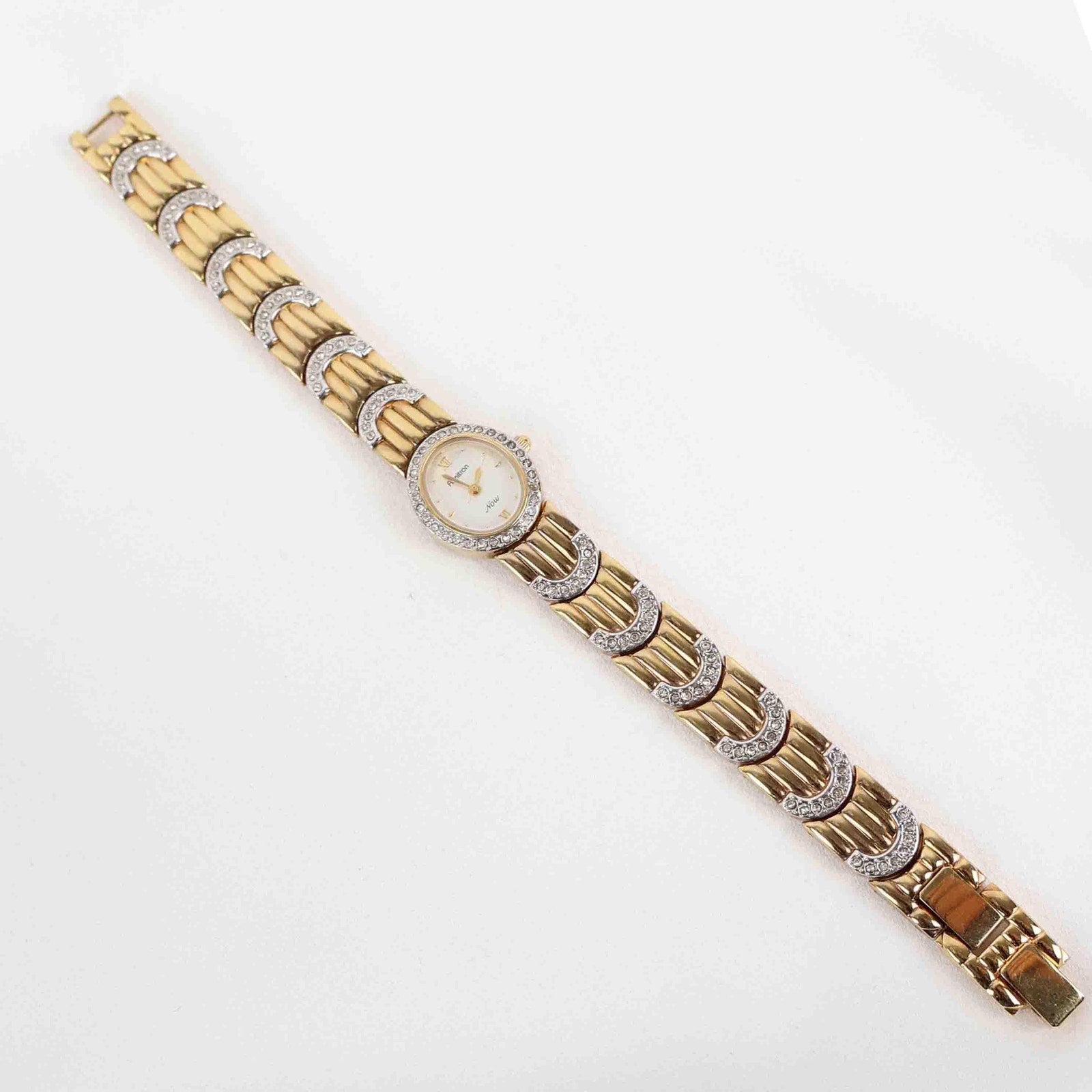 Vintage Armitron Oval Face Watch – Gold Tone Bracelet (Working Battery)
