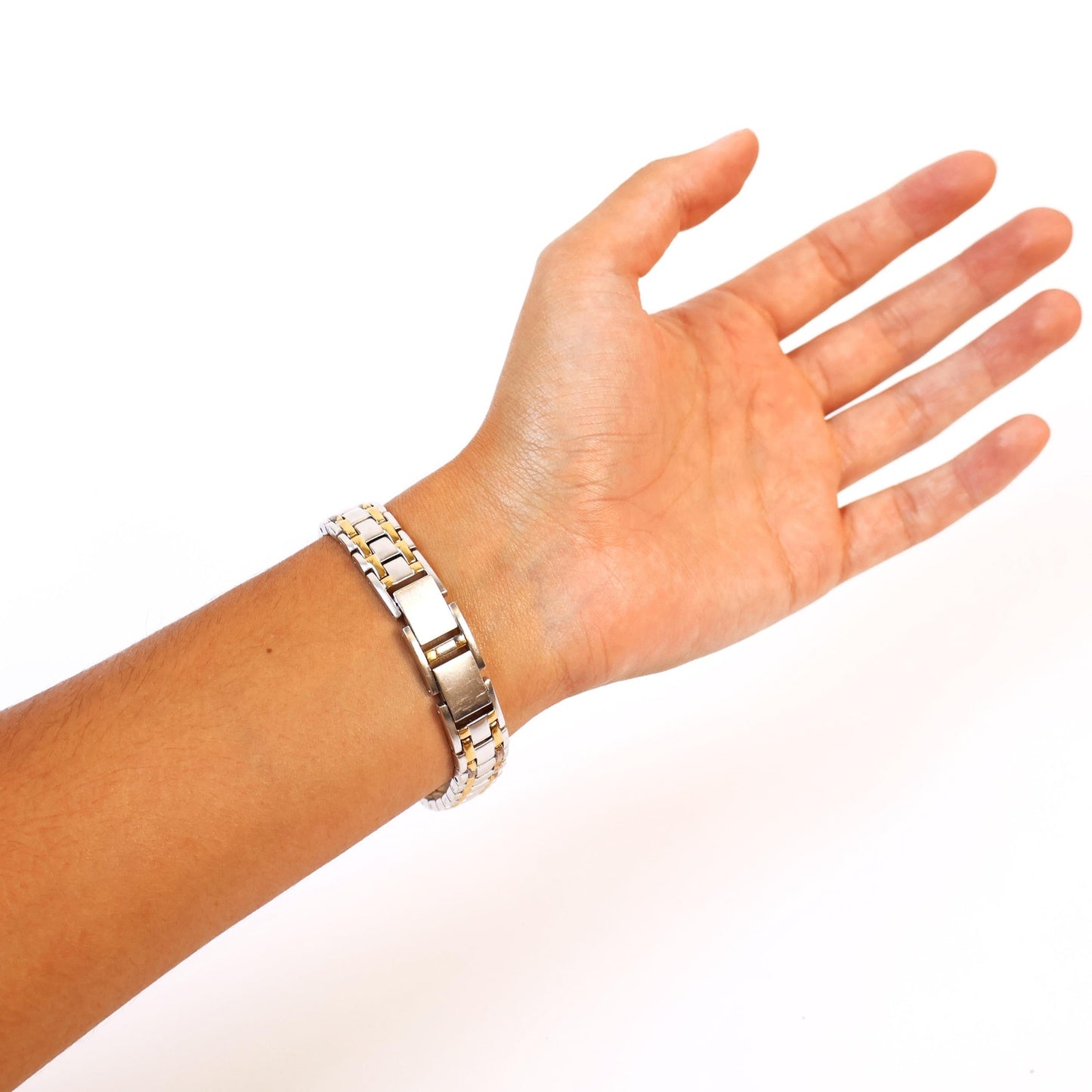 Vintage Two-Toned Watch with Metallic Round Face | DMQ