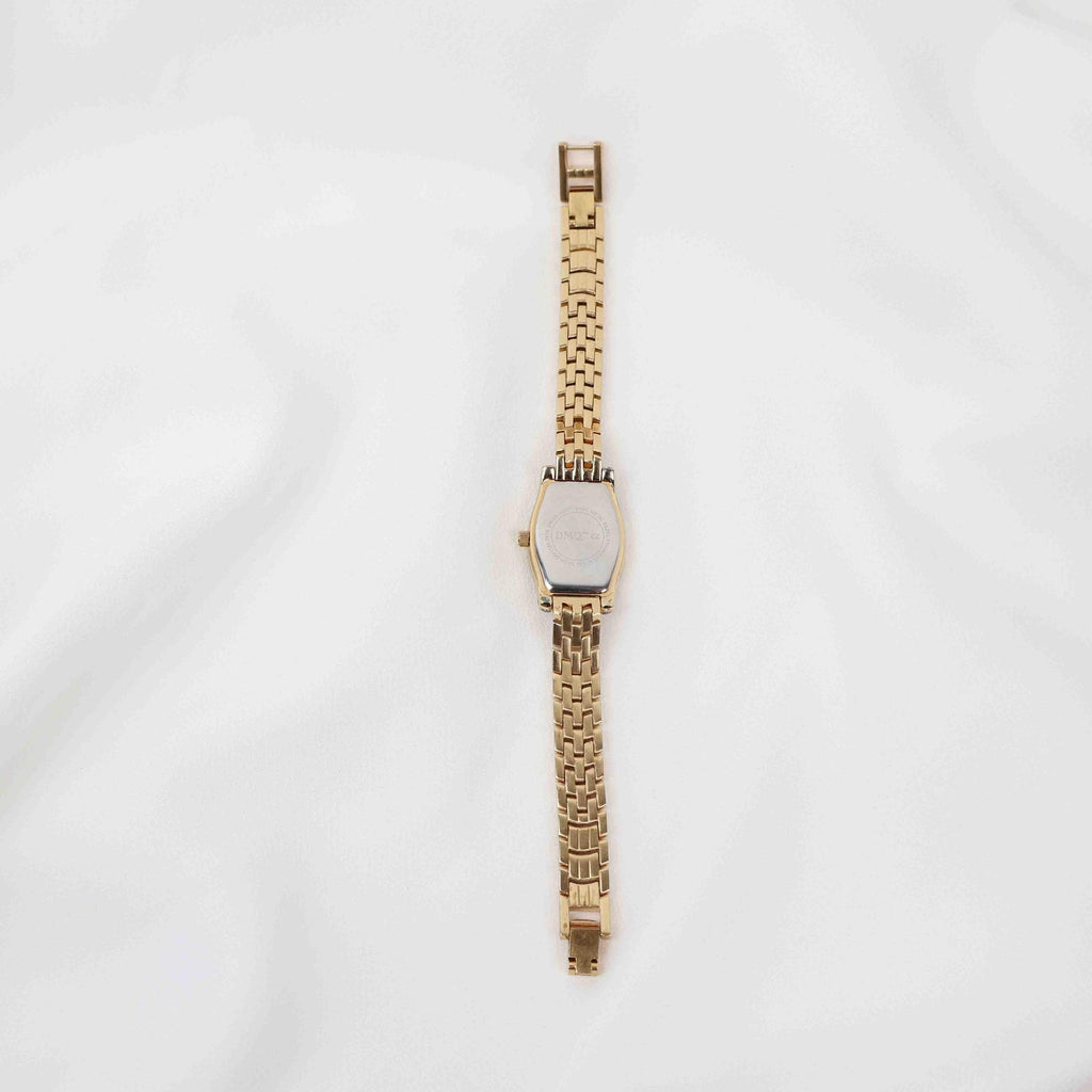 Vintage DMQ Oval Face Watch – Gold Tone Bracelet (Working Battery)