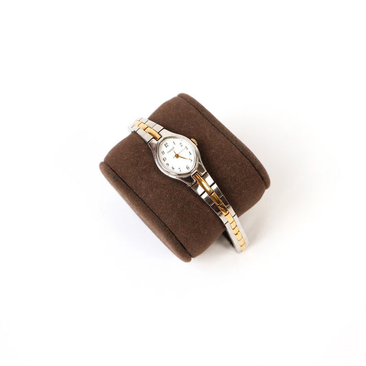 Vintage Two-Toned Watch with White Oval Face | PULSAR