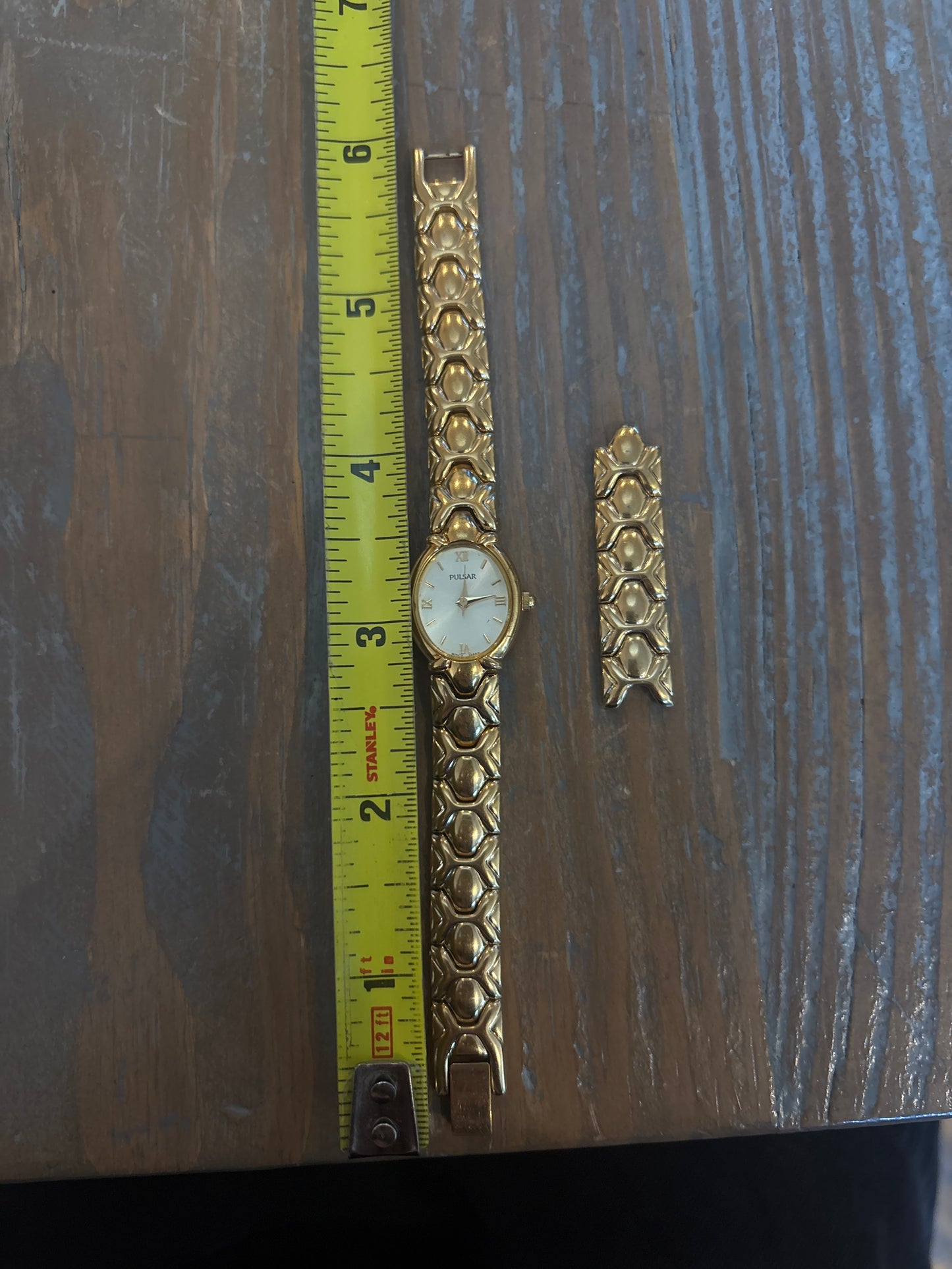 Vintage Gold Toned Pulsar with Oval Face